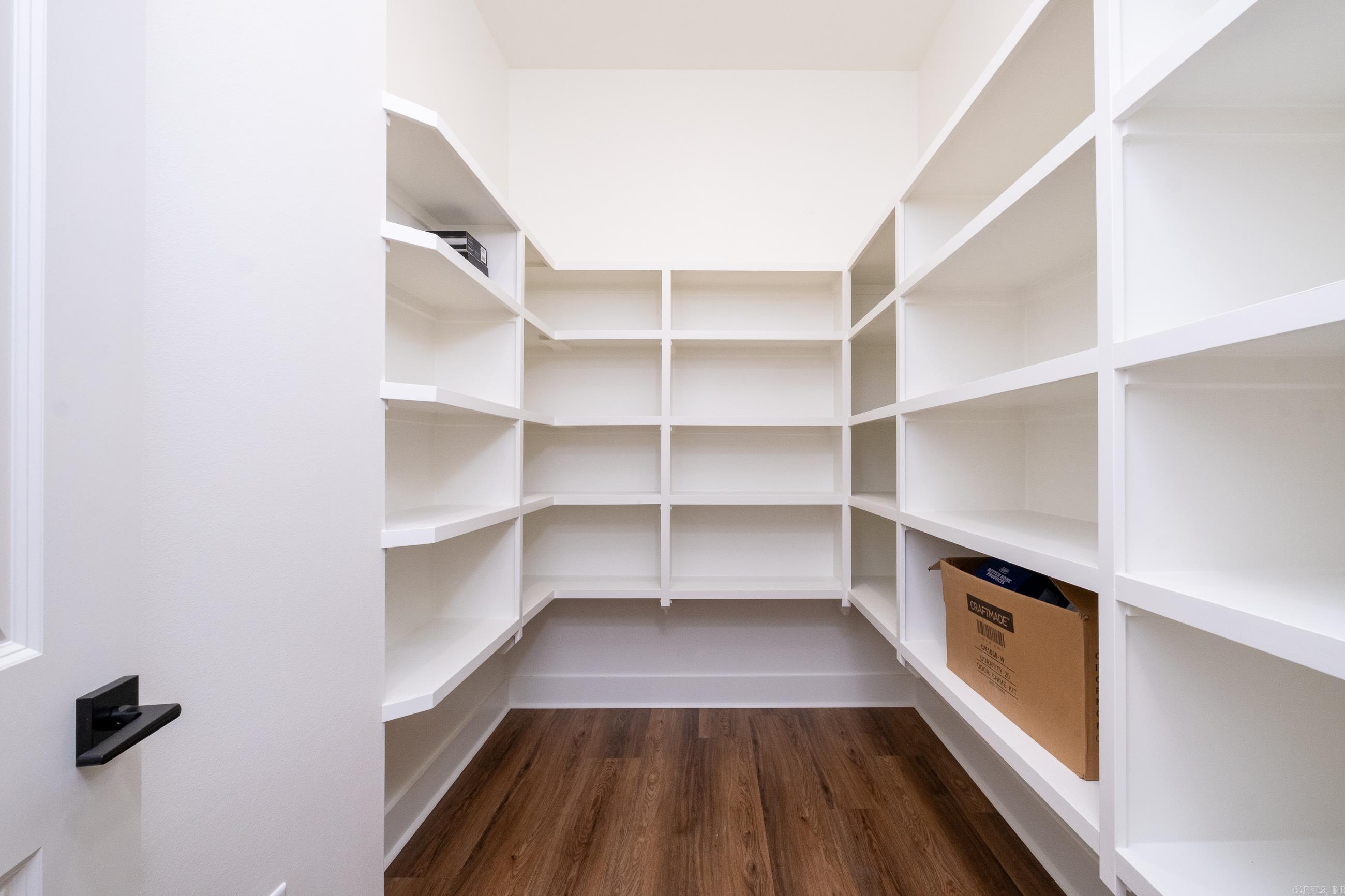 BEAR DEN ESTATES - Residential