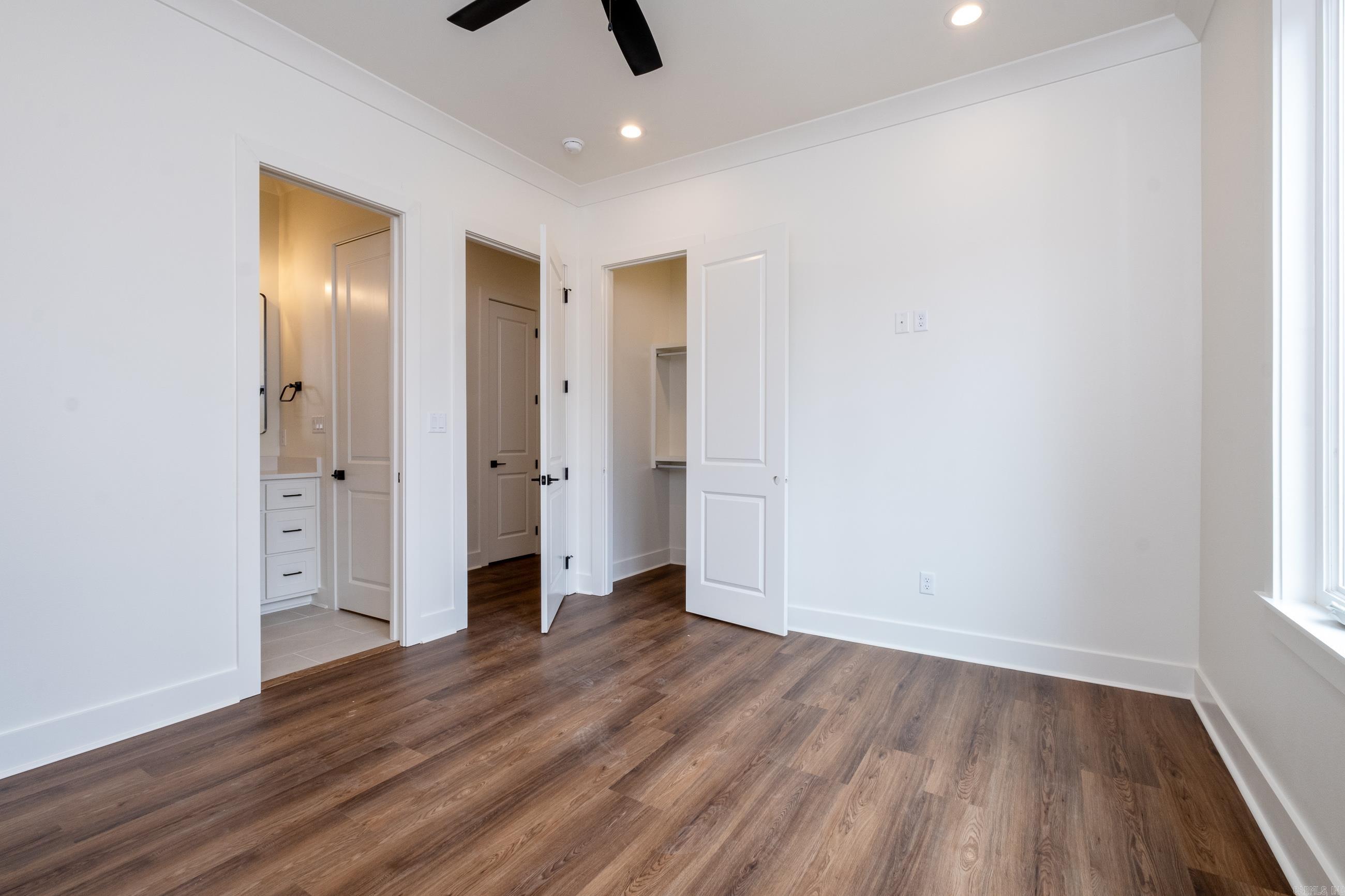 BEAR DEN ESTATES - Residential