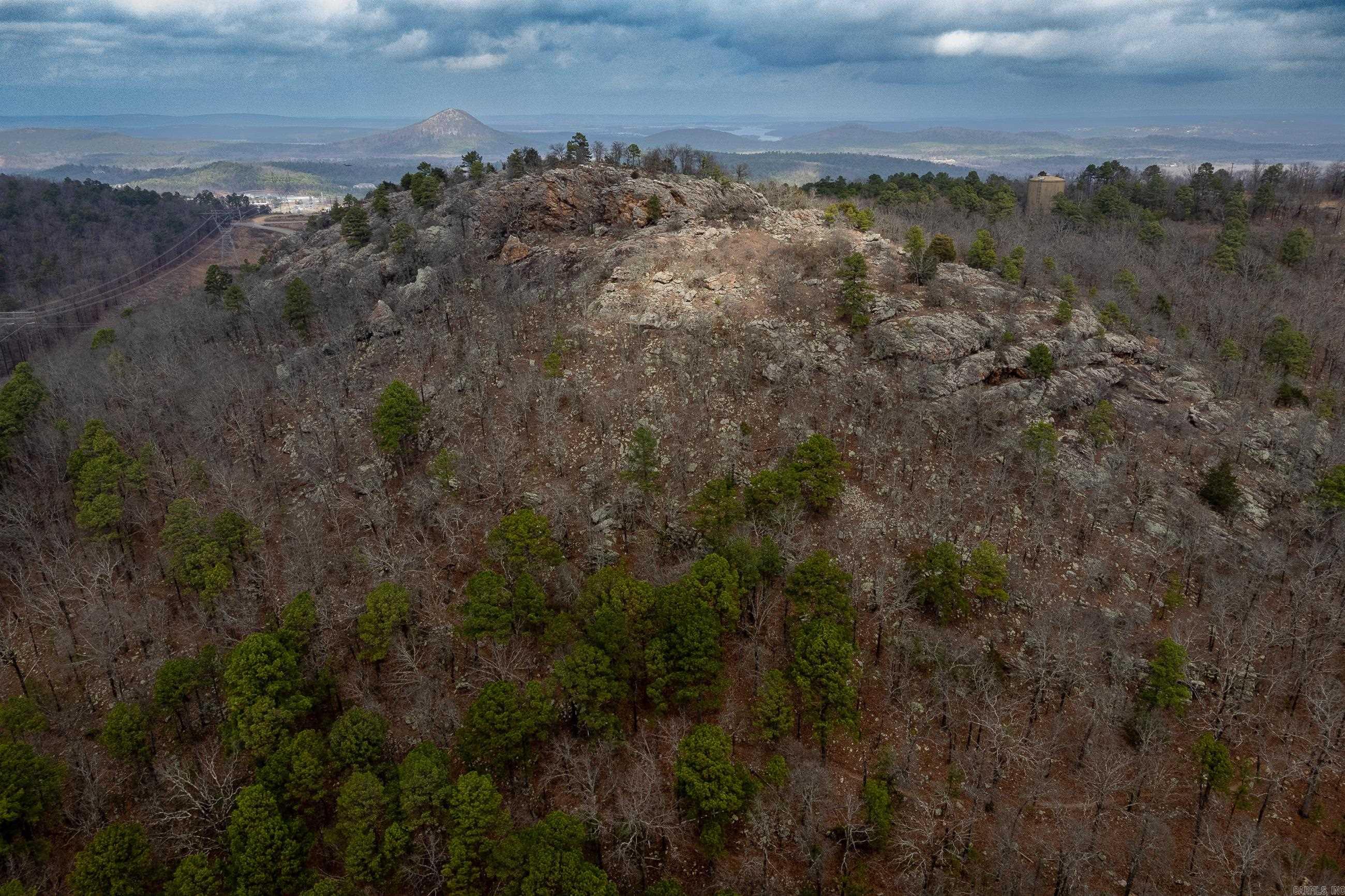 BEAR DEN ESTATES - Residential