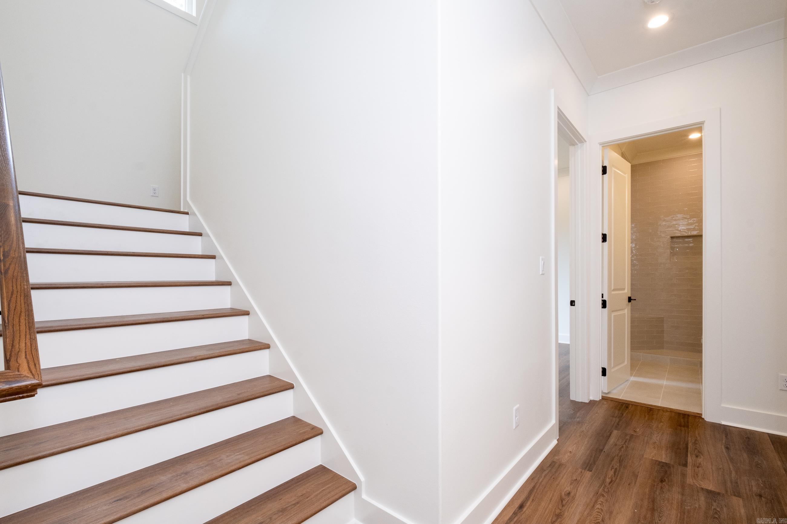 BEAR DEN ESTATES - Residential