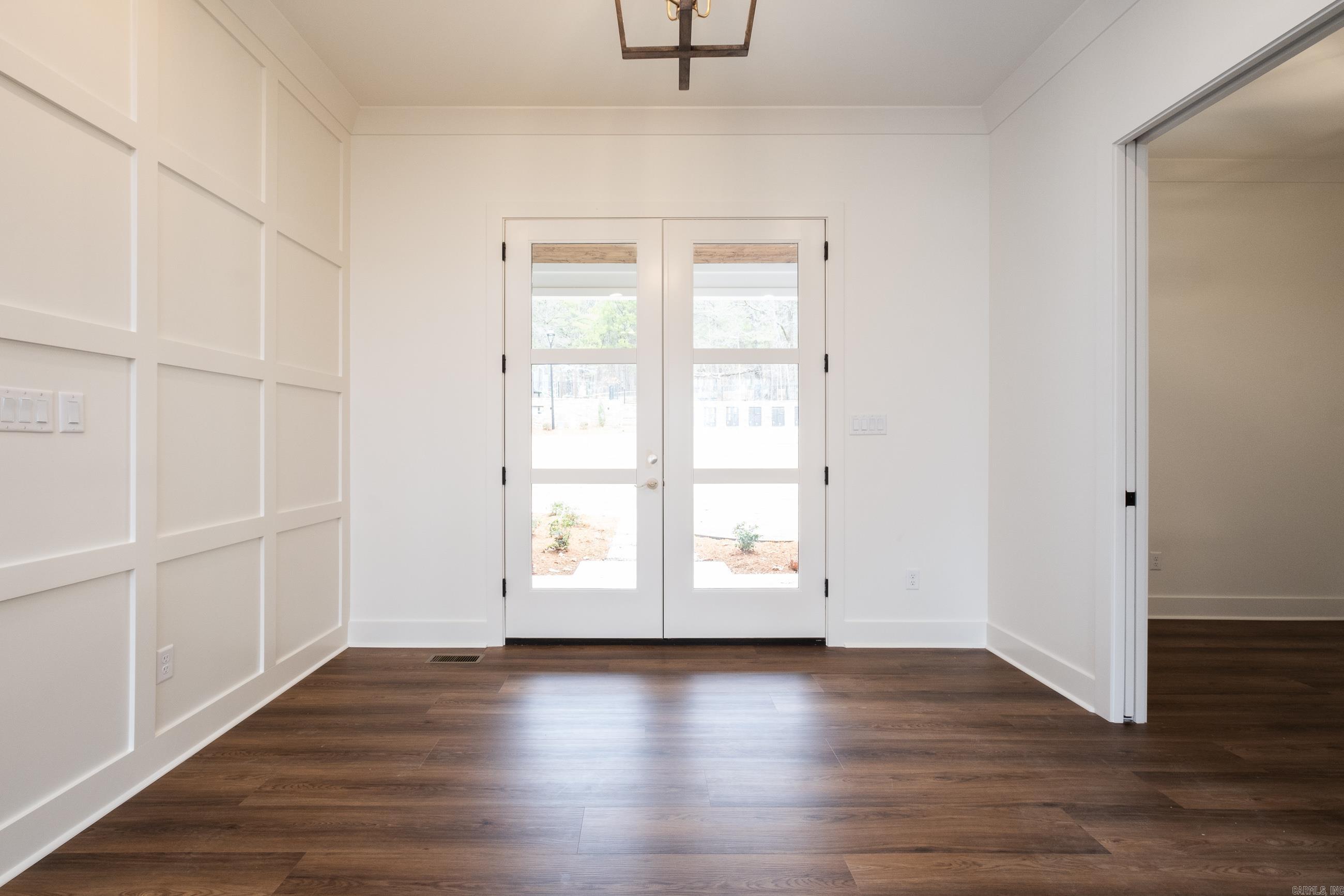 BEAR DEN ESTATES - Residential