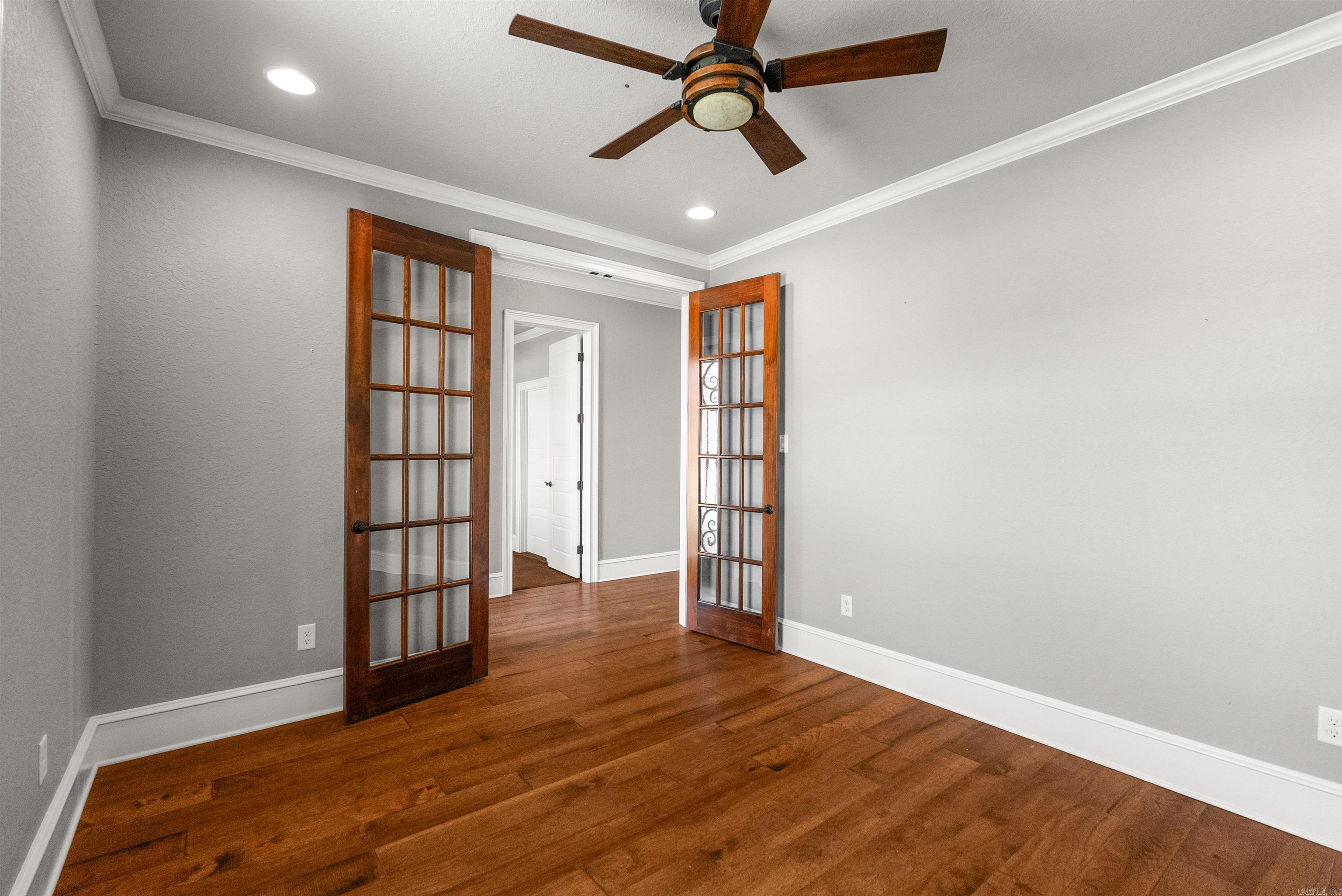 MILLERS CROSSING - Residential