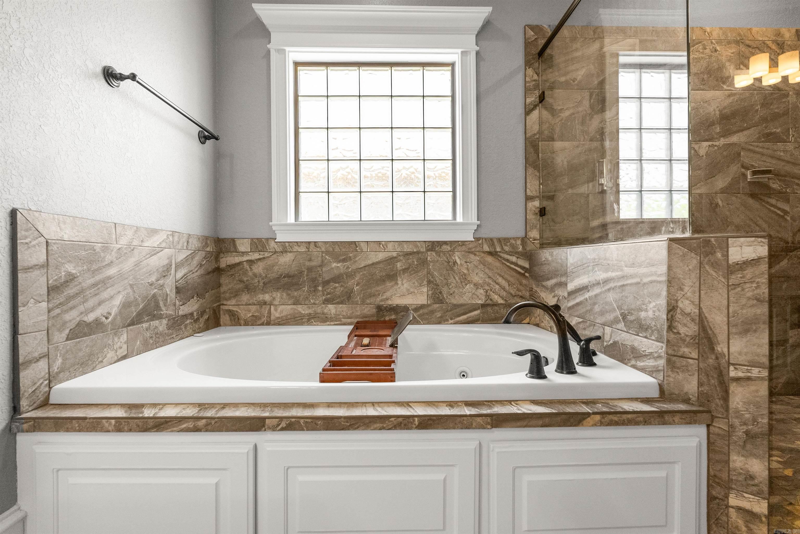 MILLERS CROSSING - Residential