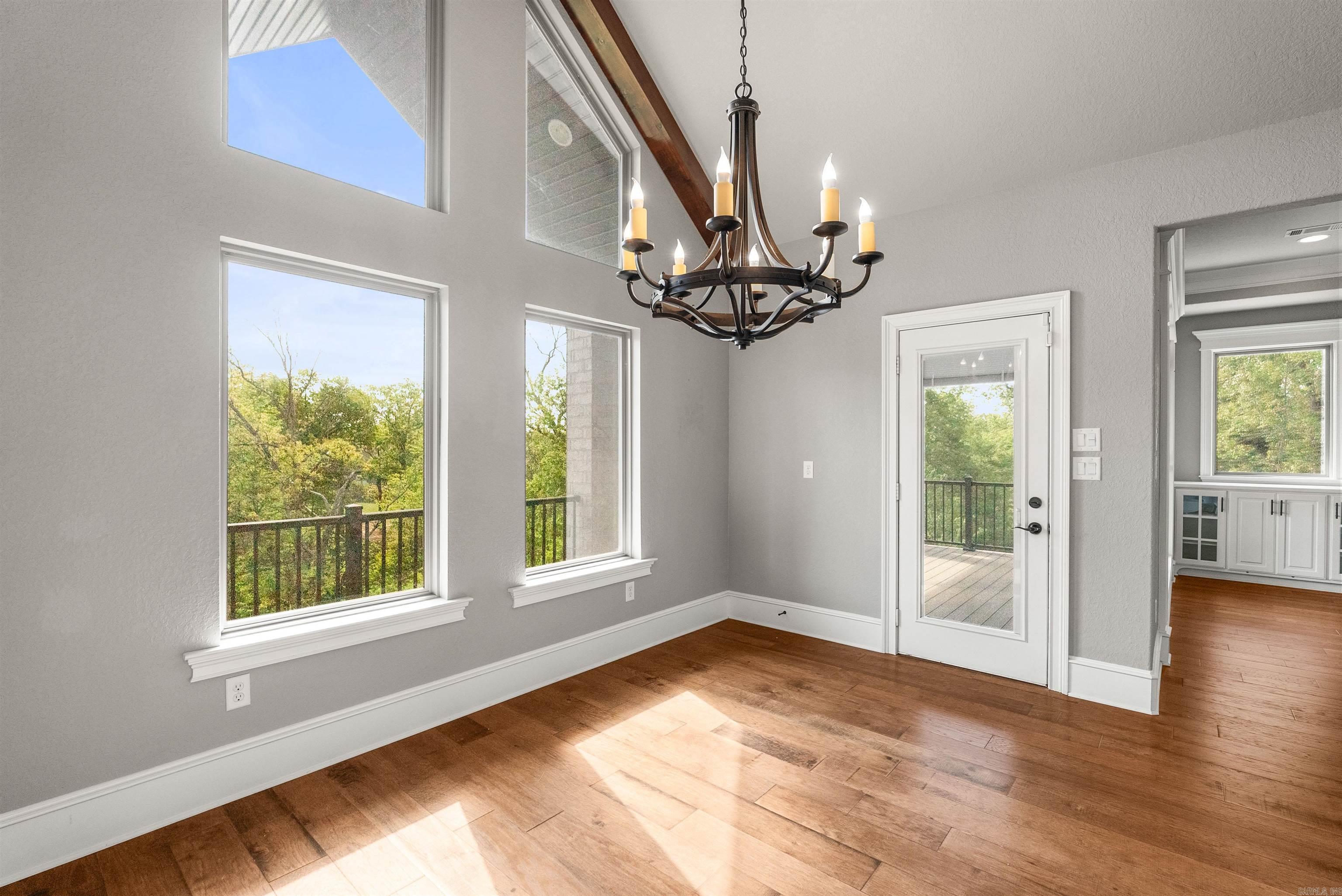 MILLERS CROSSING - Residential