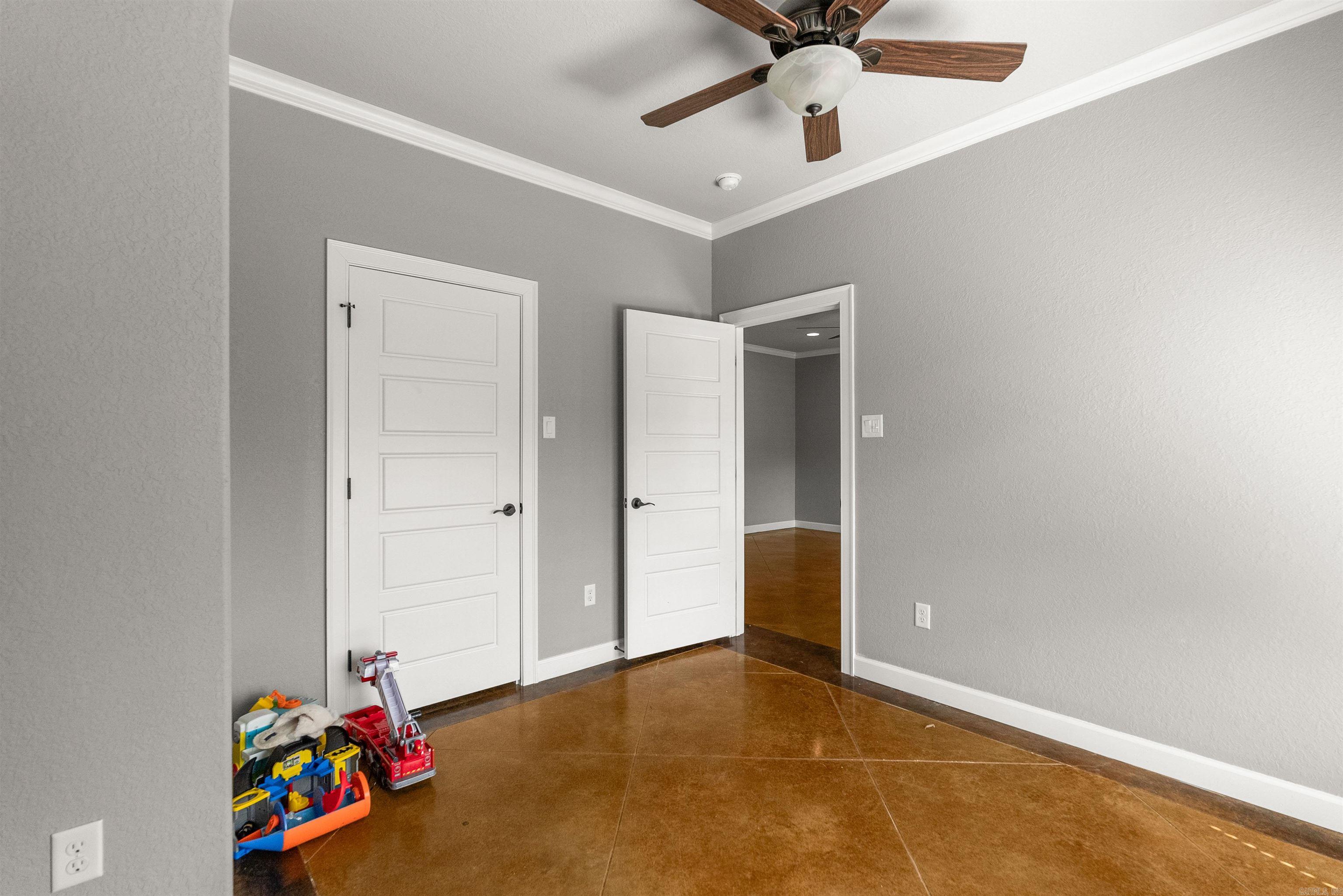 MILLERS CROSSING - Residential