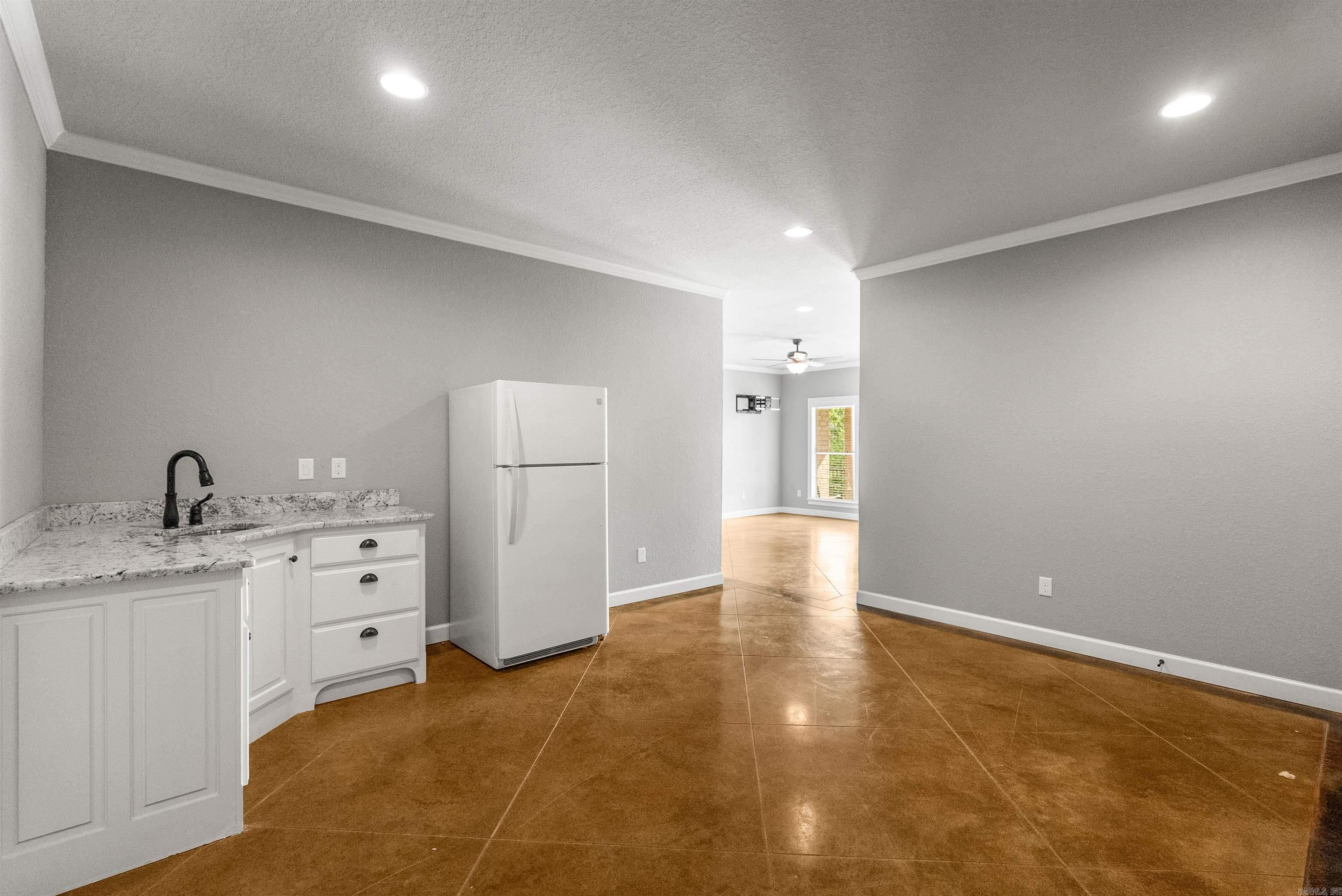 MILLERS CROSSING - Residential