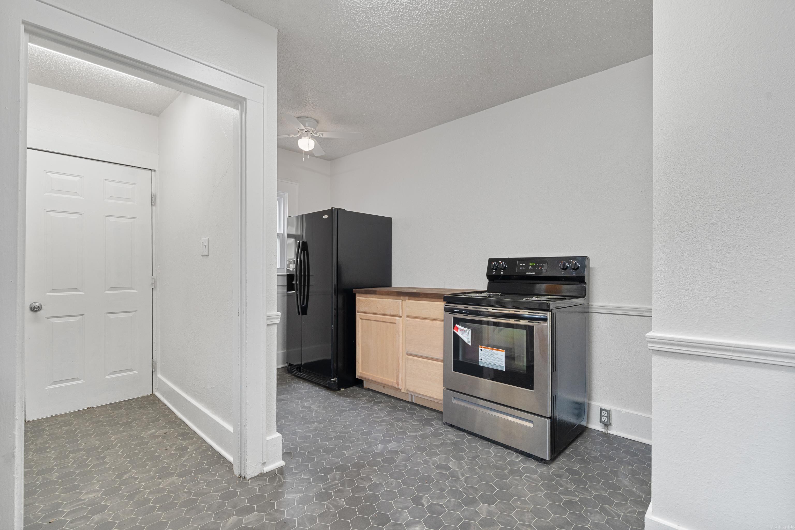 HSR BLK - Residential