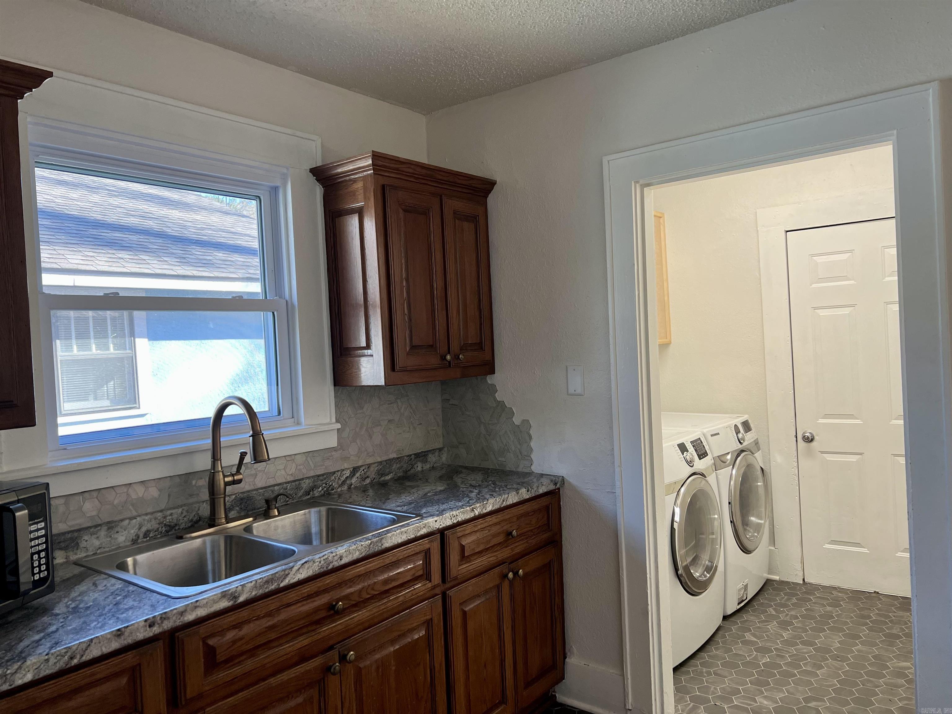 HSR BLK - Residential