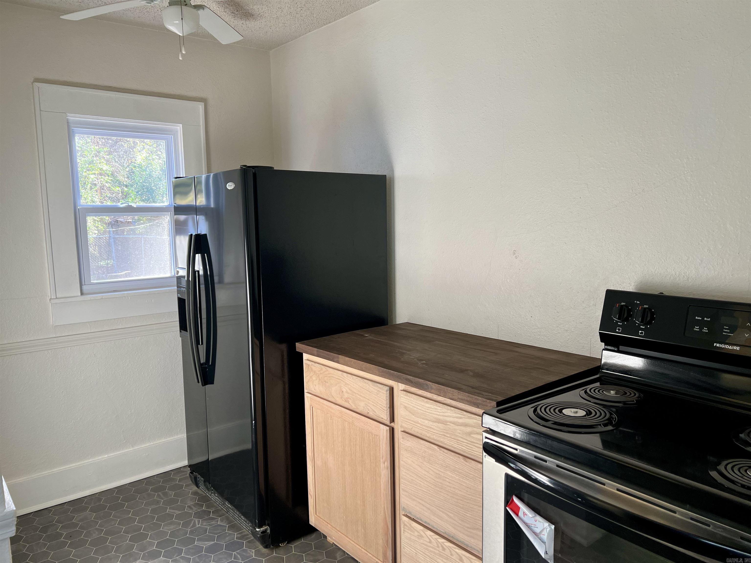 HSR BLK - Residential