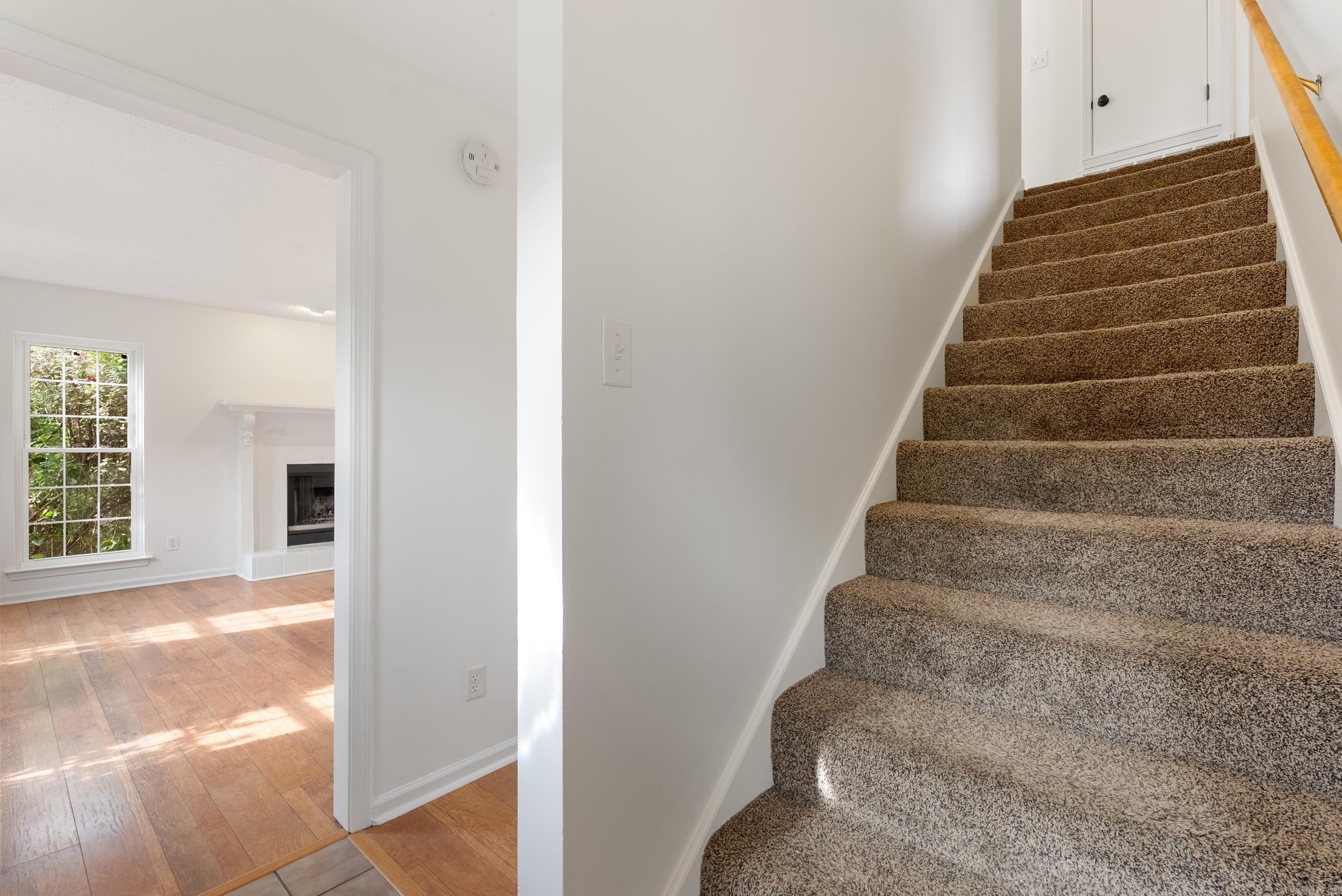 DIAMOND POINTE - Residential