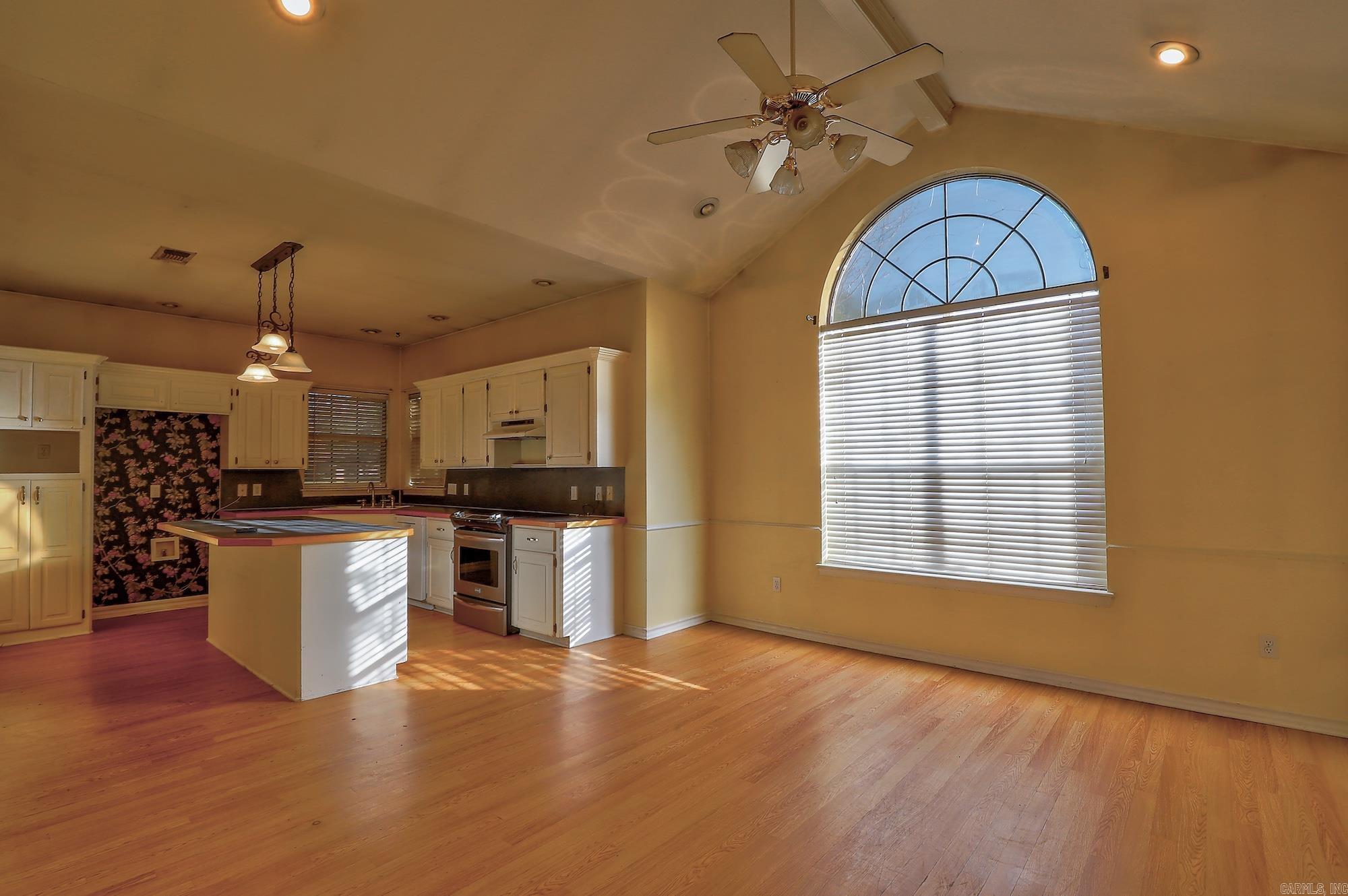 CASTLEROCK ESTATES - Residential