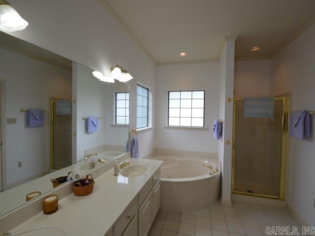 CHERRY CREEK - Residential