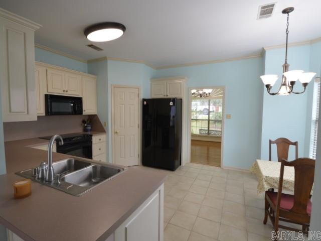 CHERRY CREEK - Residential