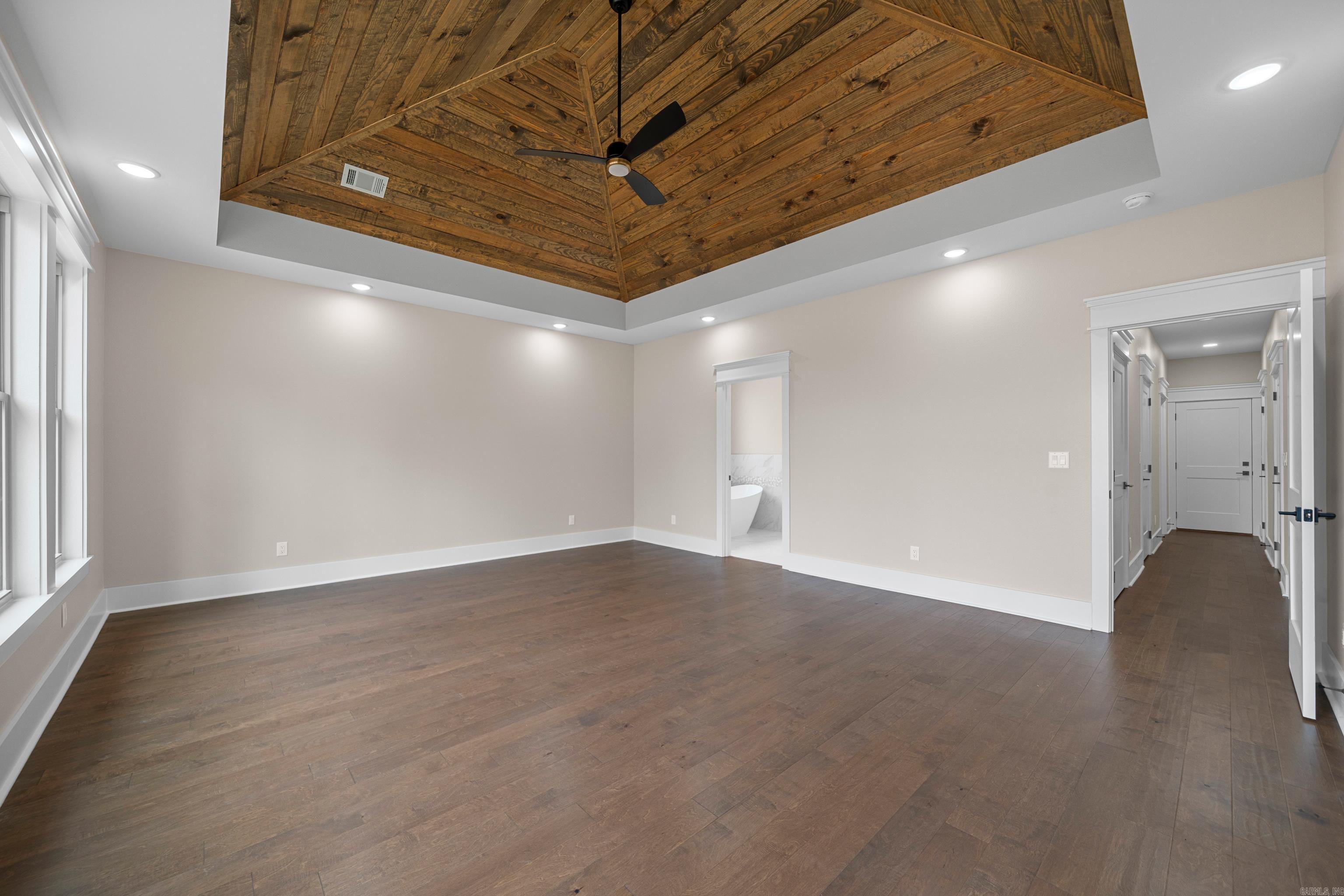 Isabella - Residential