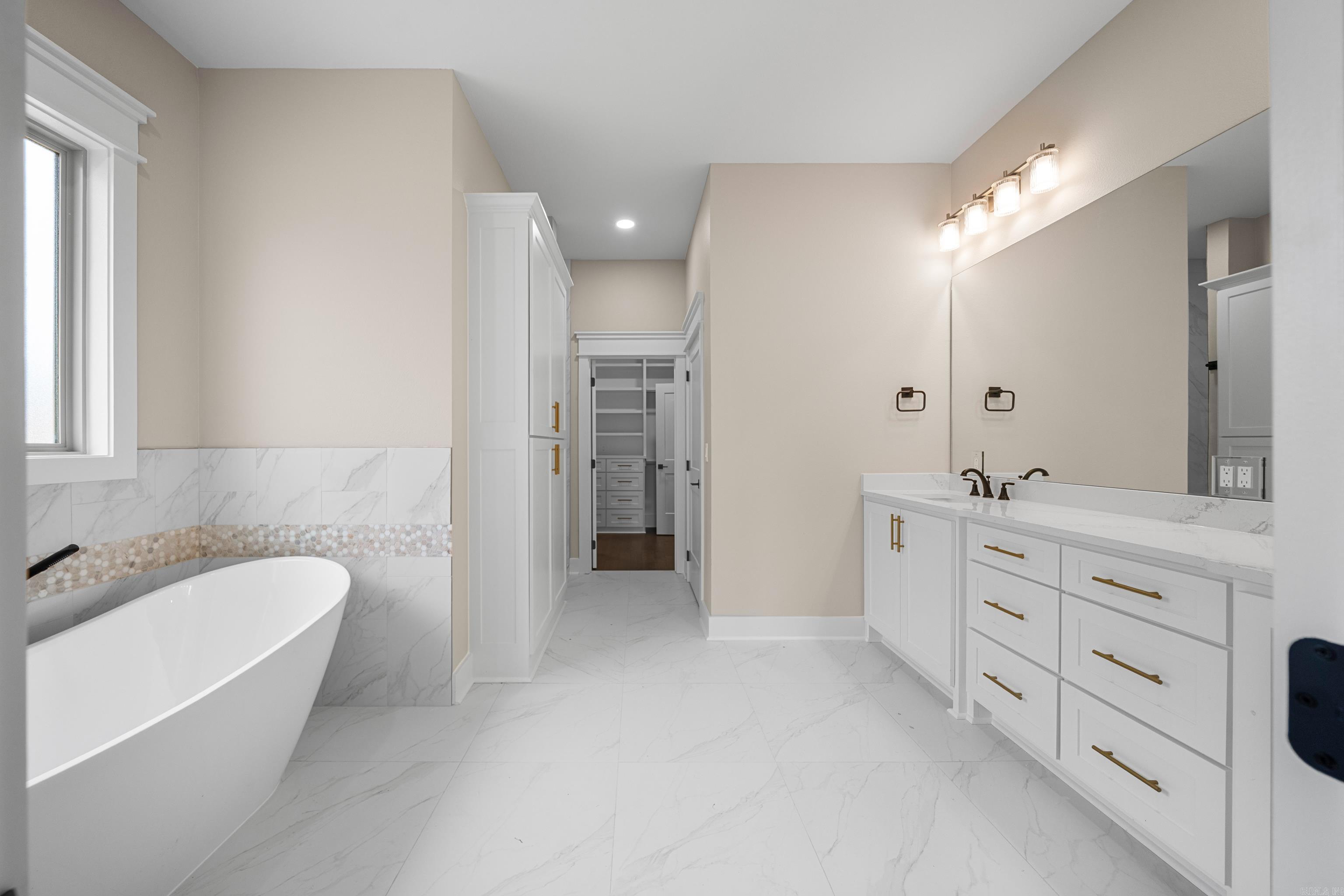 Isabella - Residential