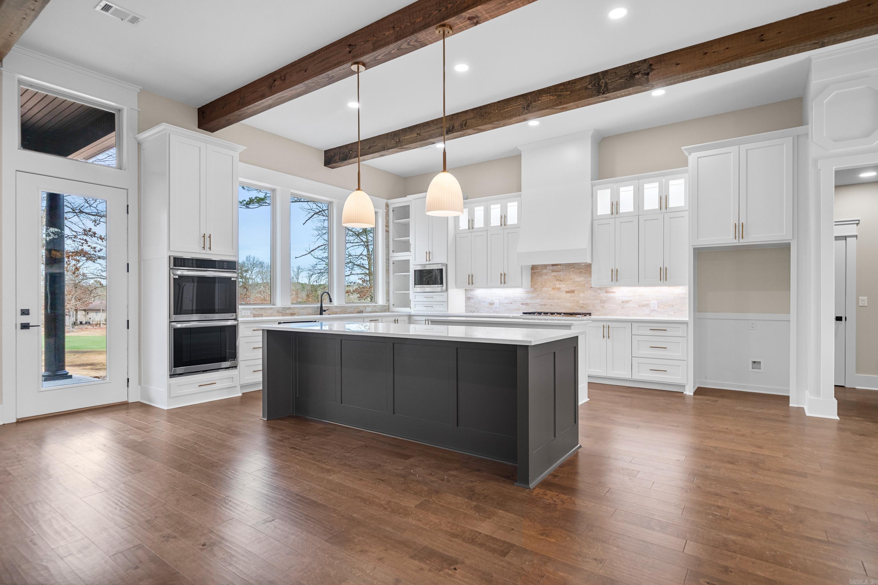 Isabella - Residential