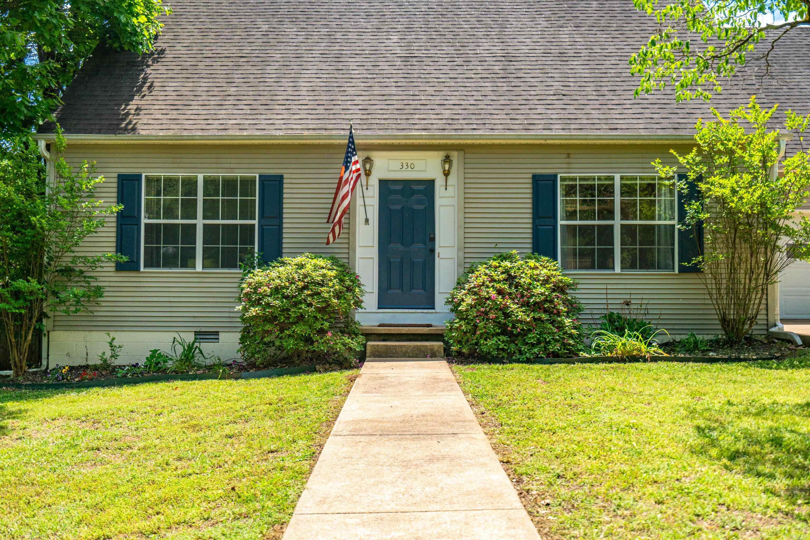 MEADOW-WOOD - Residential