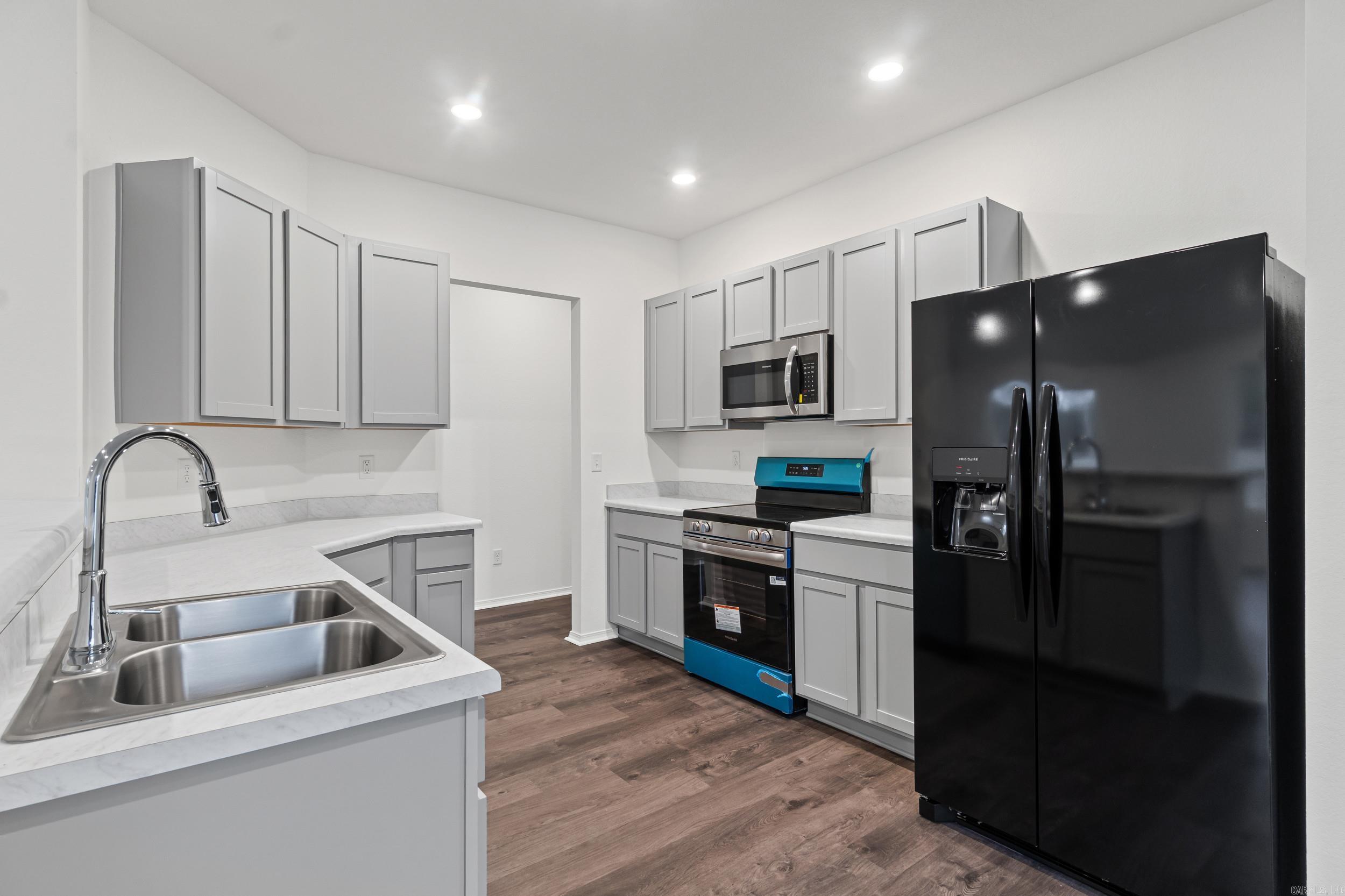 SPRINGLAKE TRAILS - Residential