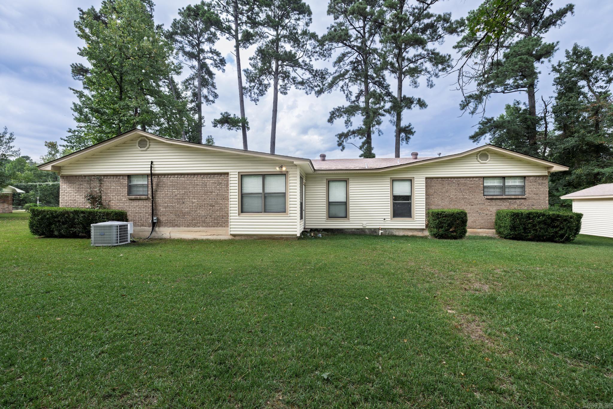 Country Club Estates - Residential