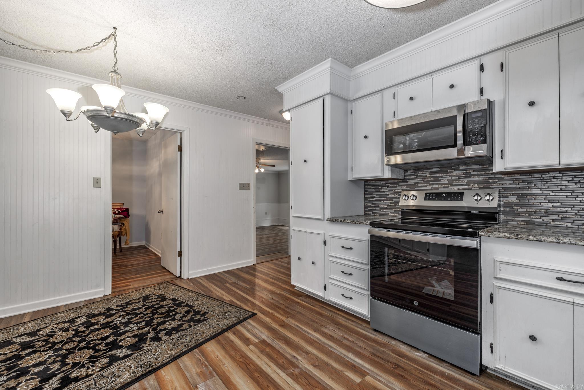 Country Club Estates - Residential