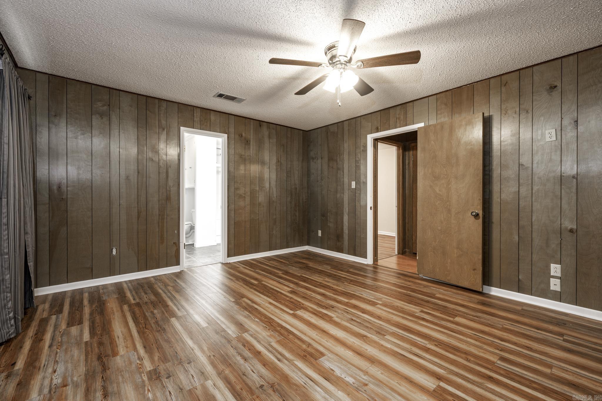 Country Club Estates - Residential