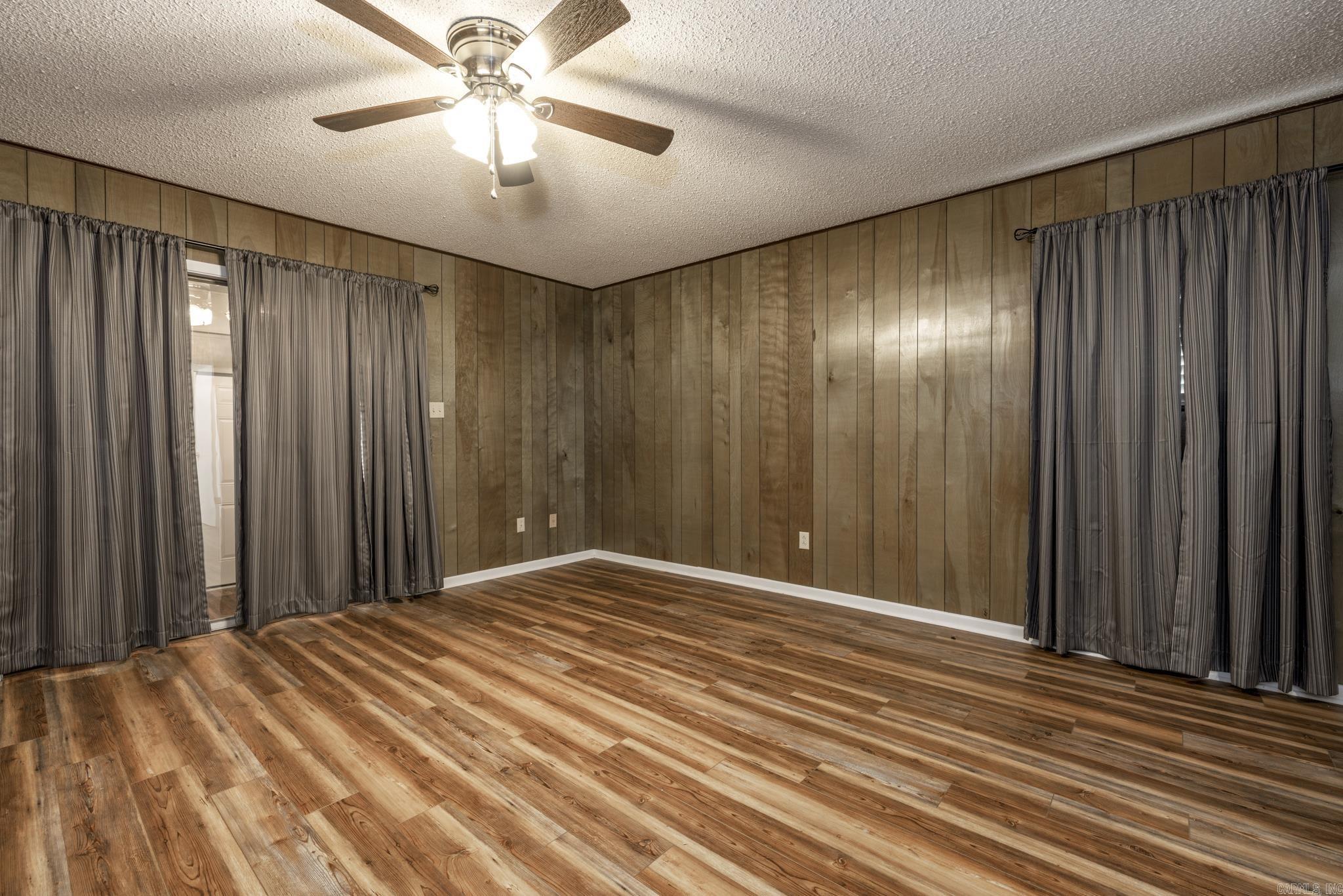 Country Club Estates - Residential