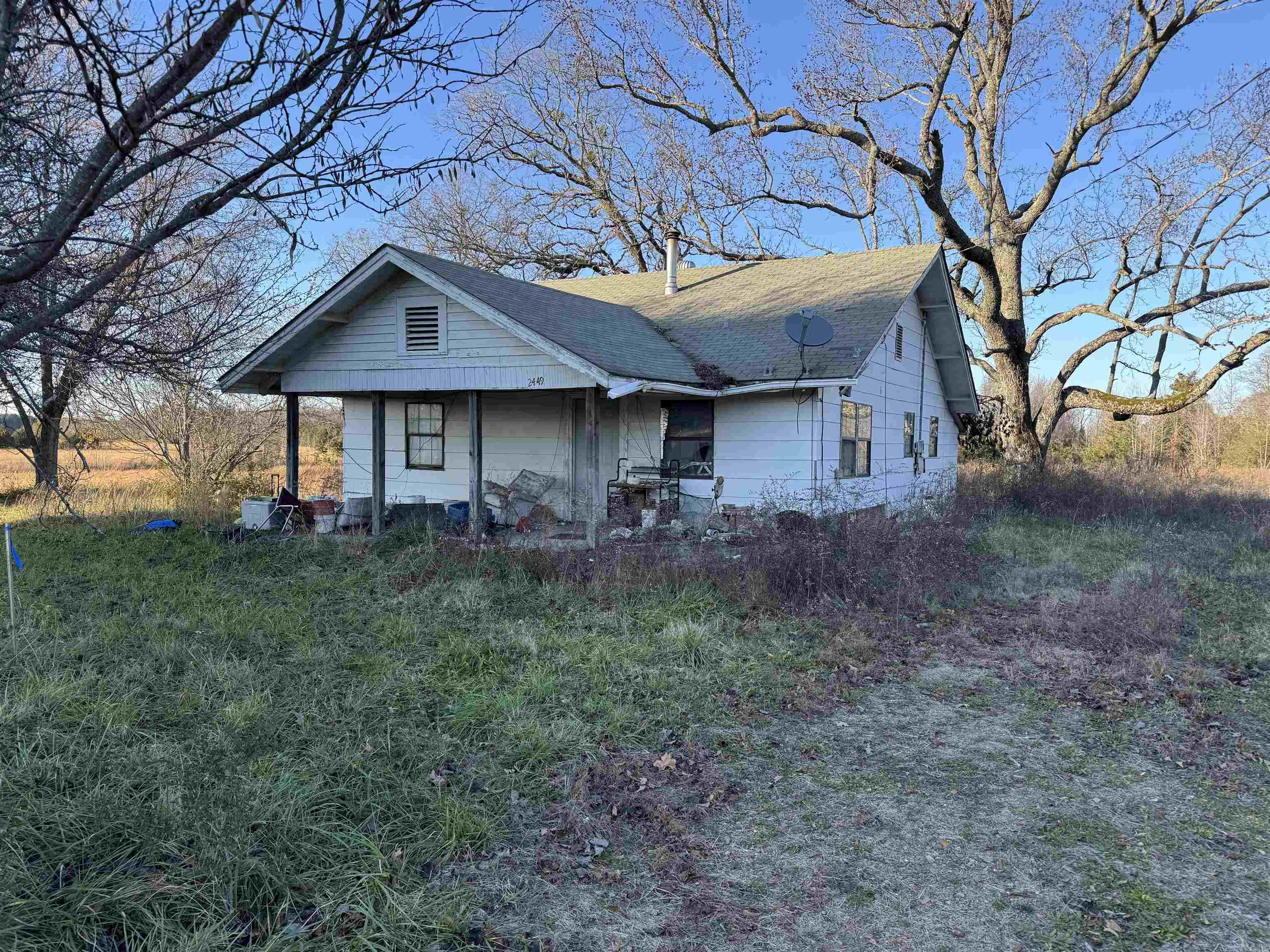 This is a fixer-upper on 6 acres ideally located just minutes from Quitman. With a good clean up and a little paint this would for someone. There is some grown up pasture and a small pond that would be ideal for someone whose interested in homesteading. Come check this place out today.