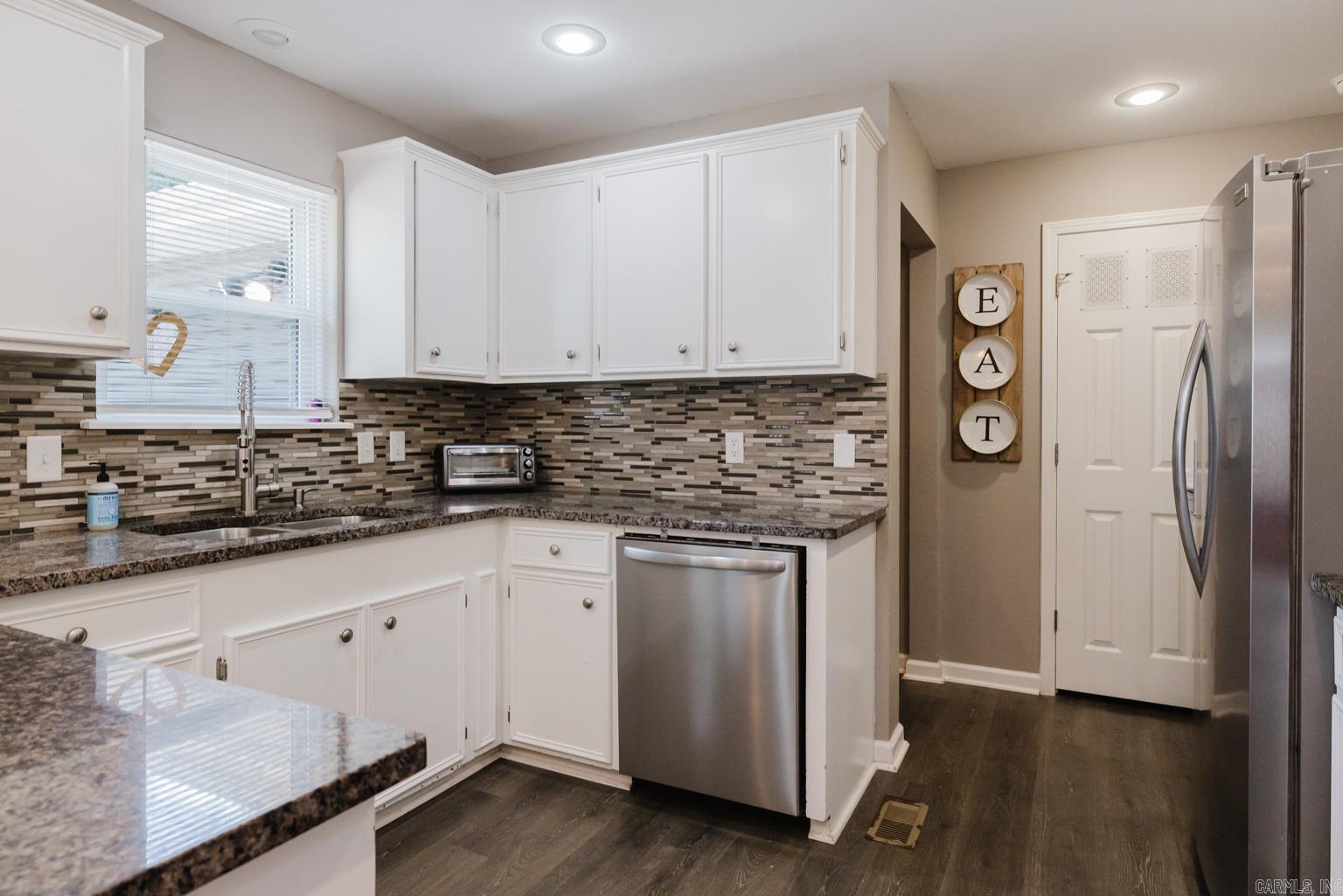 WOODLAND ACRES - Residential