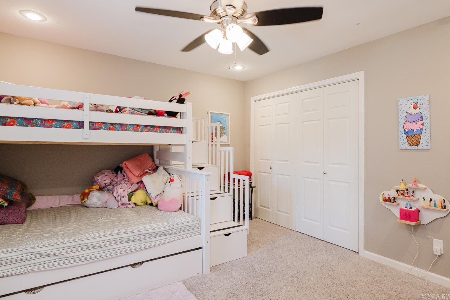 WOODLAND ACRES - Residential