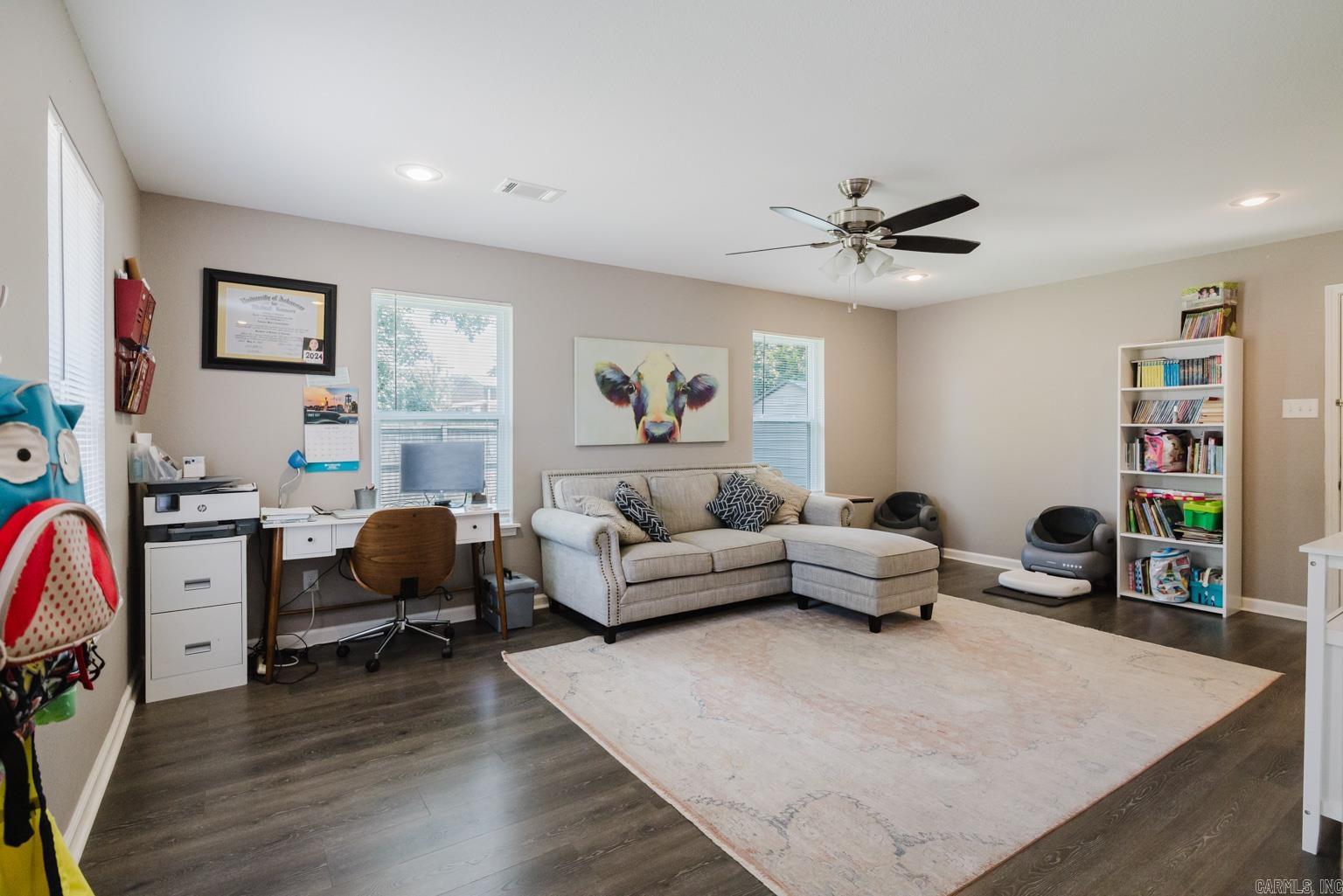 WOODLAND ACRES - Residential