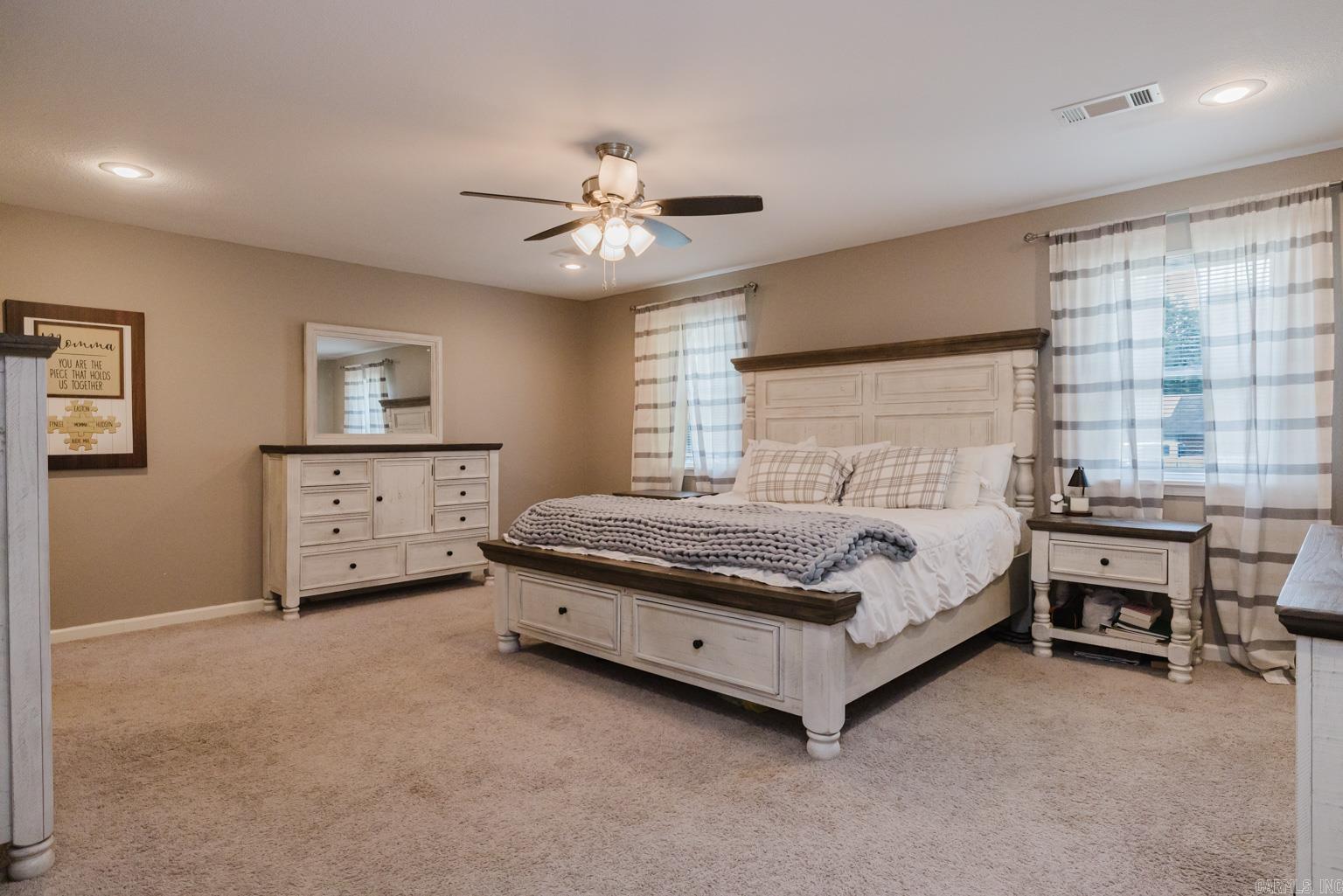 WOODLAND ACRES - Residential