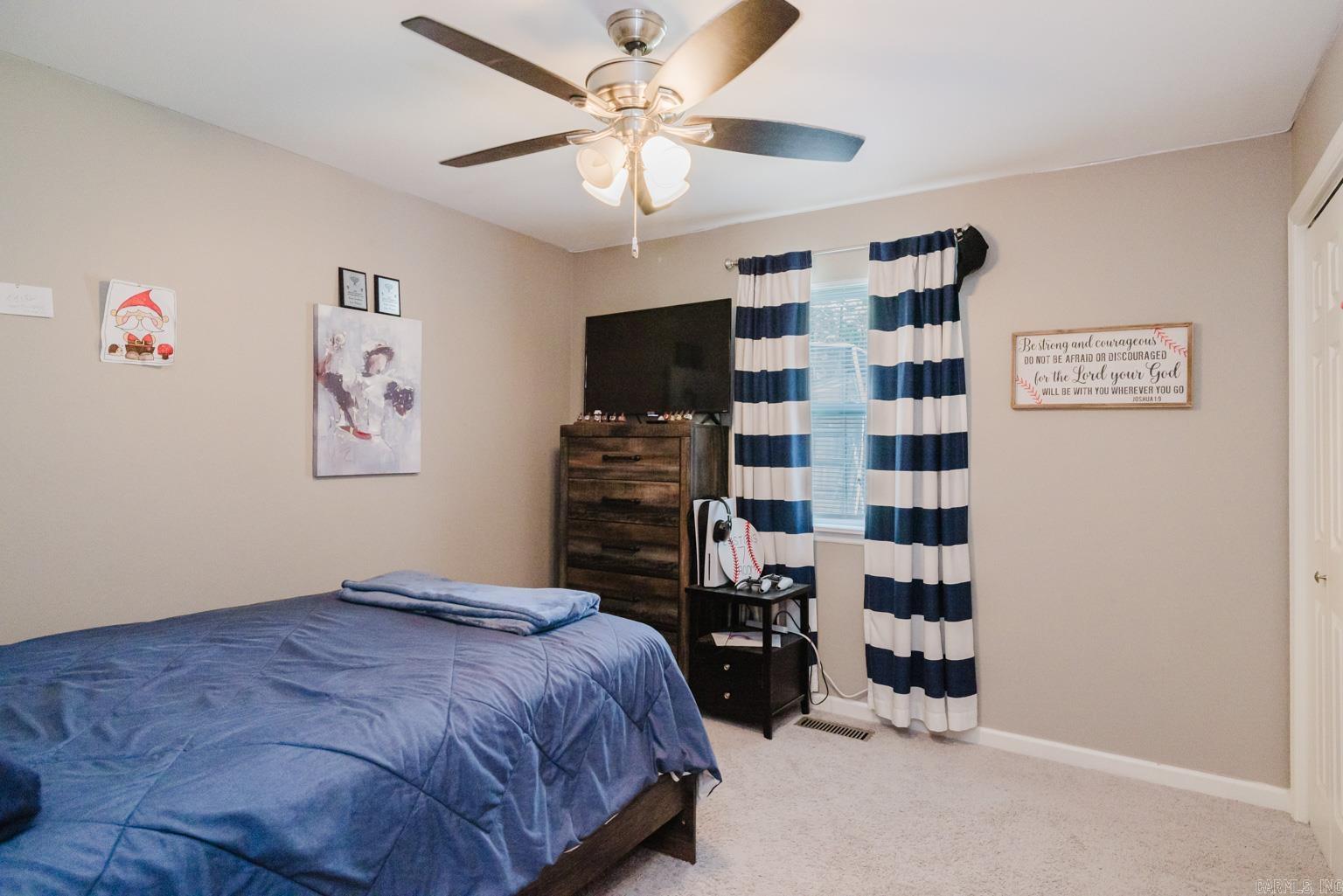 WOODLAND ACRES - Residential