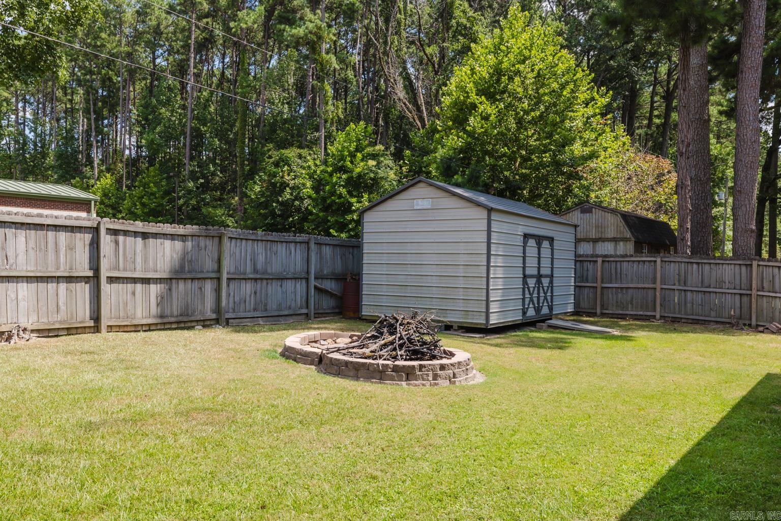 WOODLAND ACRES - Residential