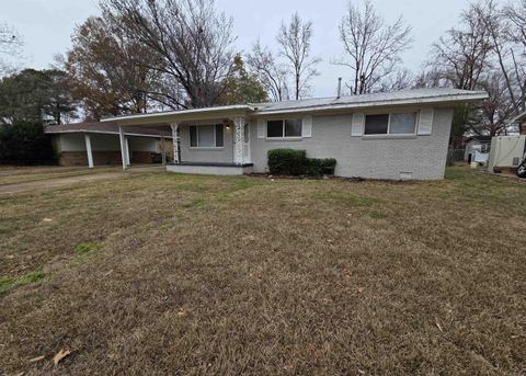 Photo of 108 Cloverdale, Searcy, AR 72143 (MLS # 25049265)