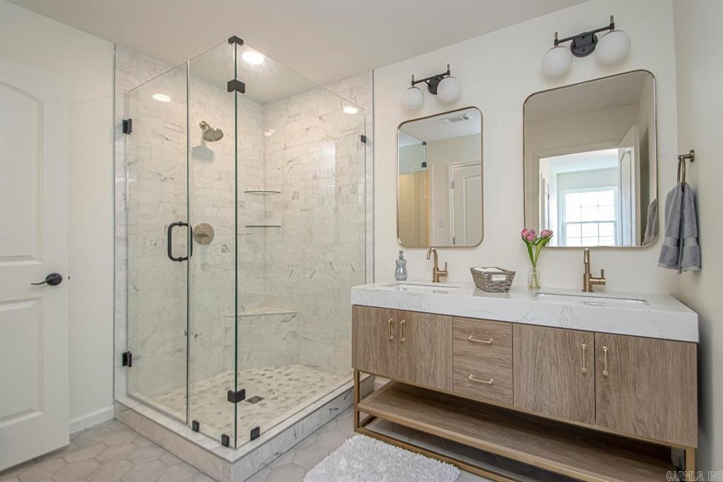 Lincoln Park - Residential