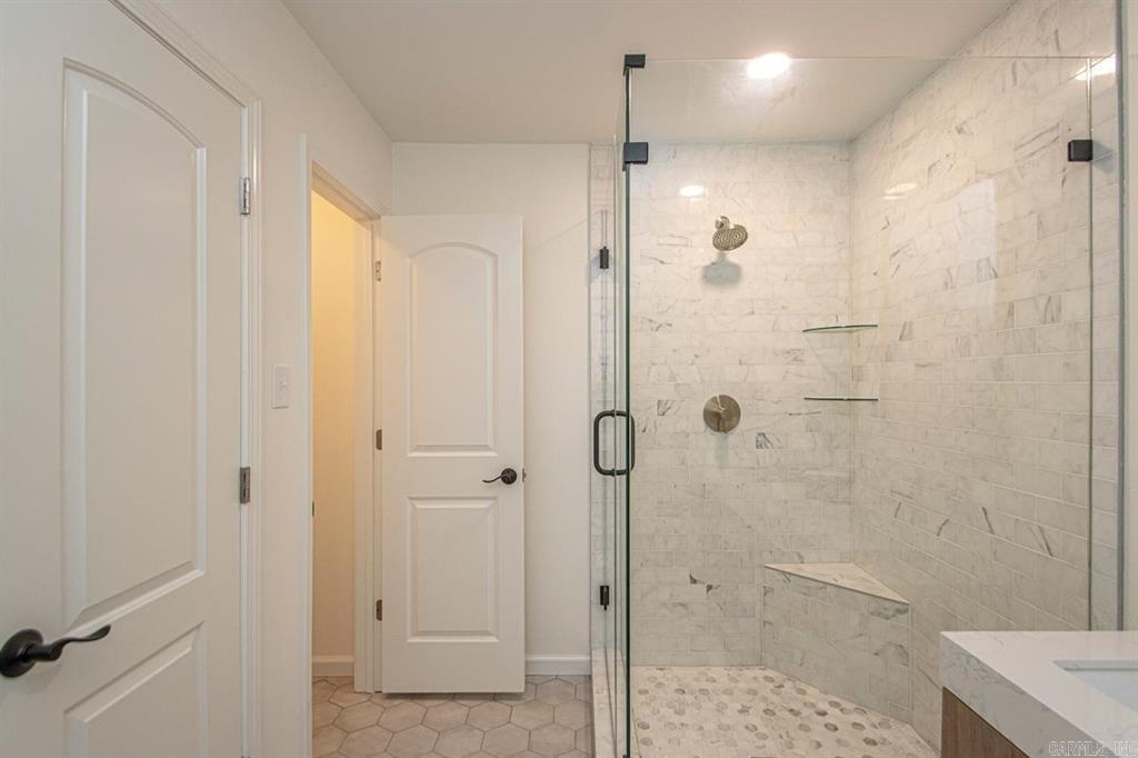 Lincoln Park - Residential