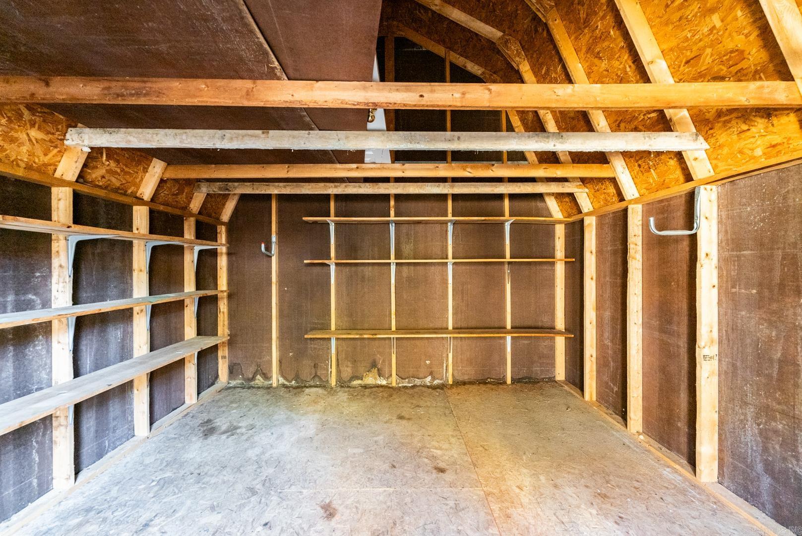 ROLLING BROOK - Residential