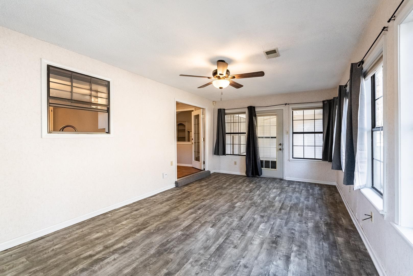 ROLLING BROOK - Residential