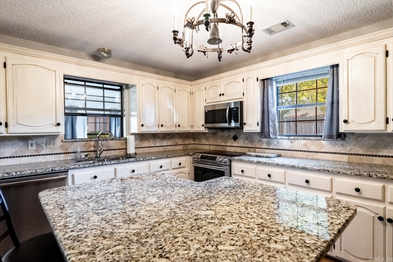 ROLLING BROOK - Residential