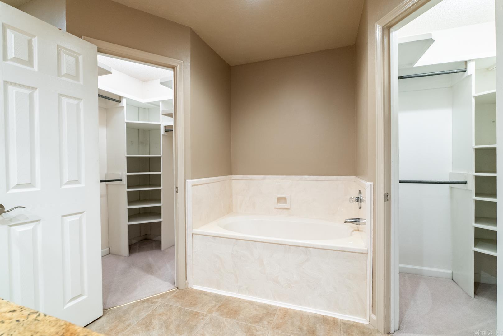 ROLLING BROOK - Residential