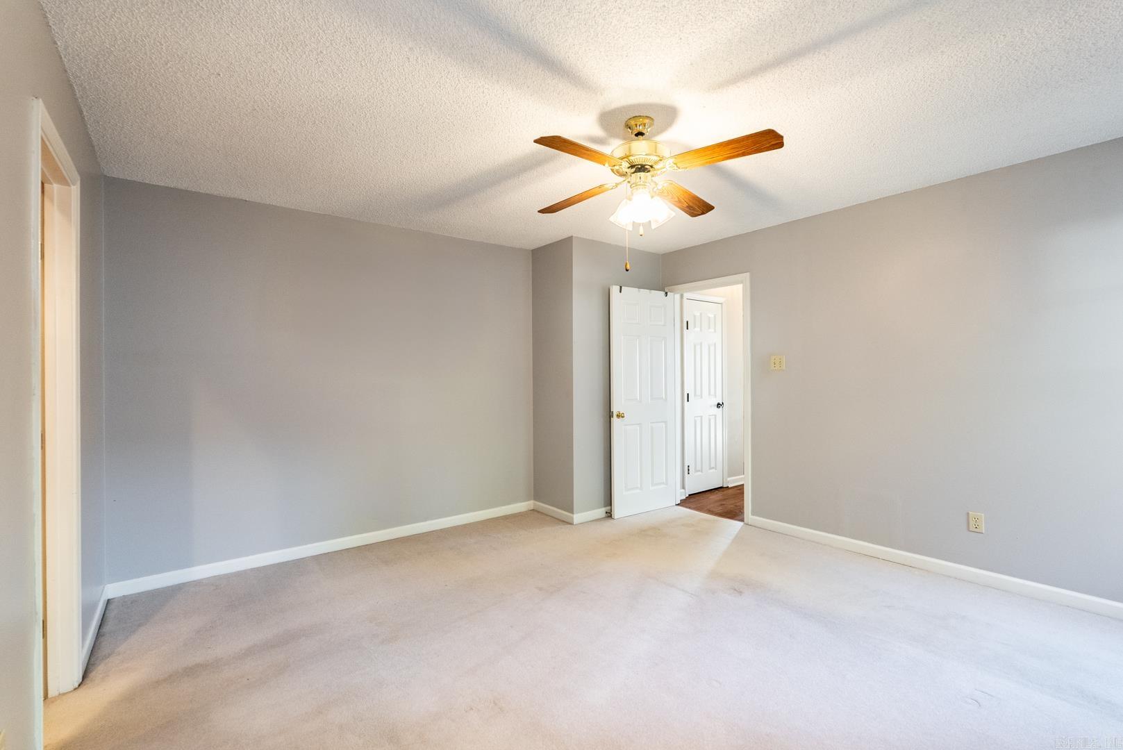 ROLLING BROOK - Residential