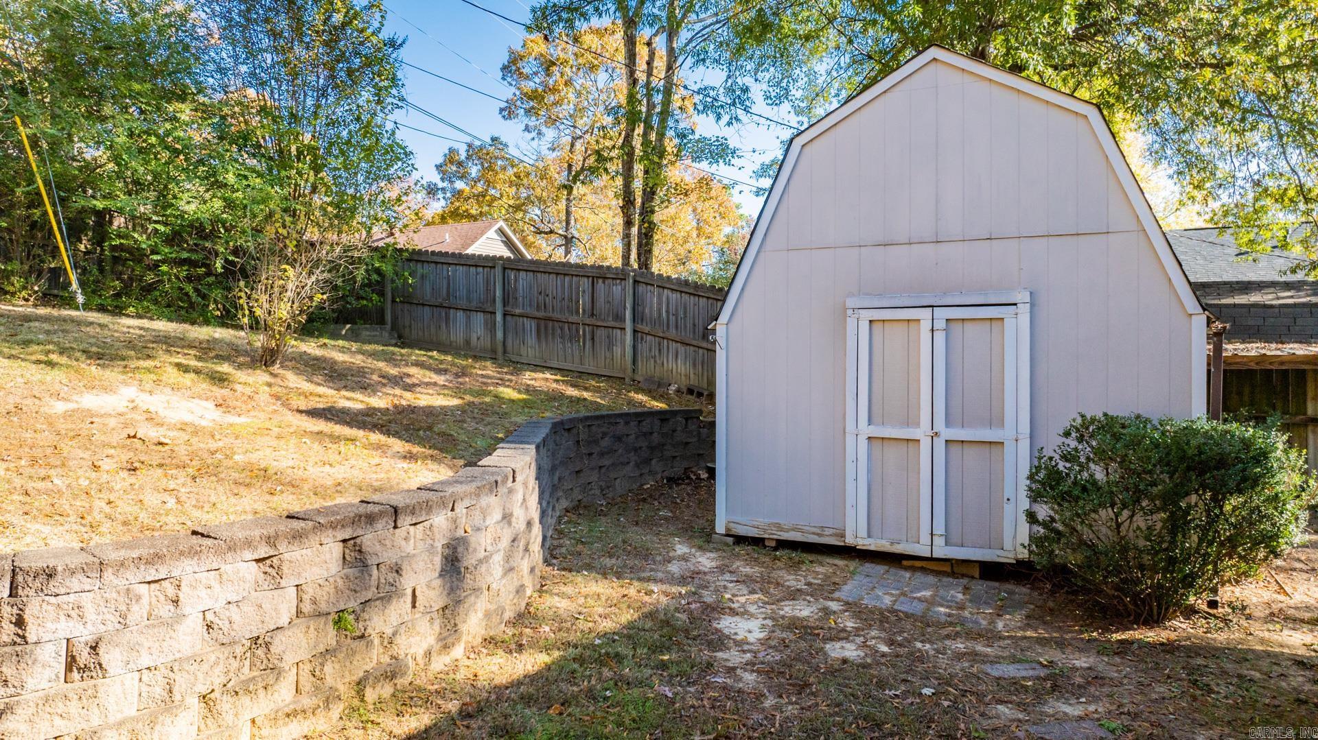 ROLLING BROOK - Residential
