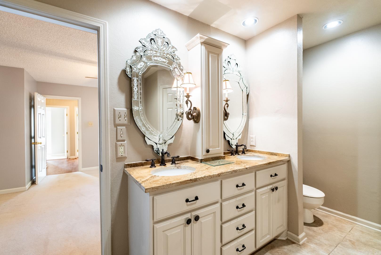 ROLLING BROOK - Residential