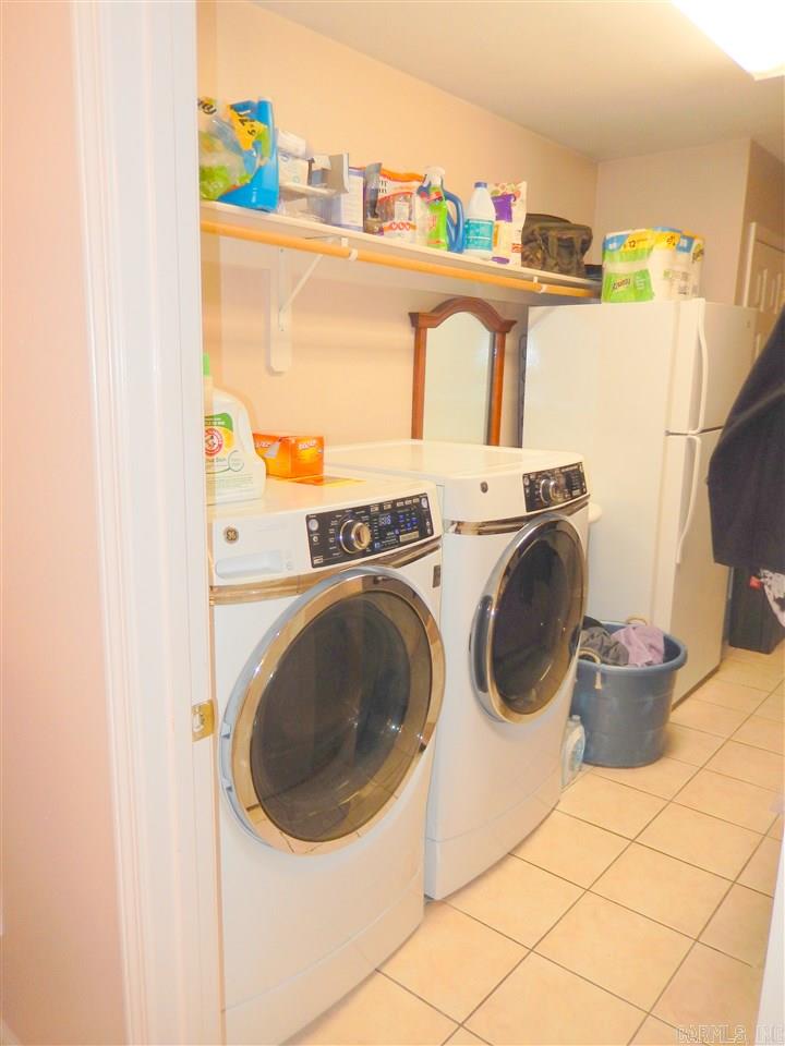 OAK FOREST - Residential