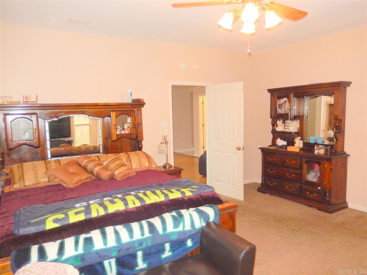 OAK FOREST - Residential