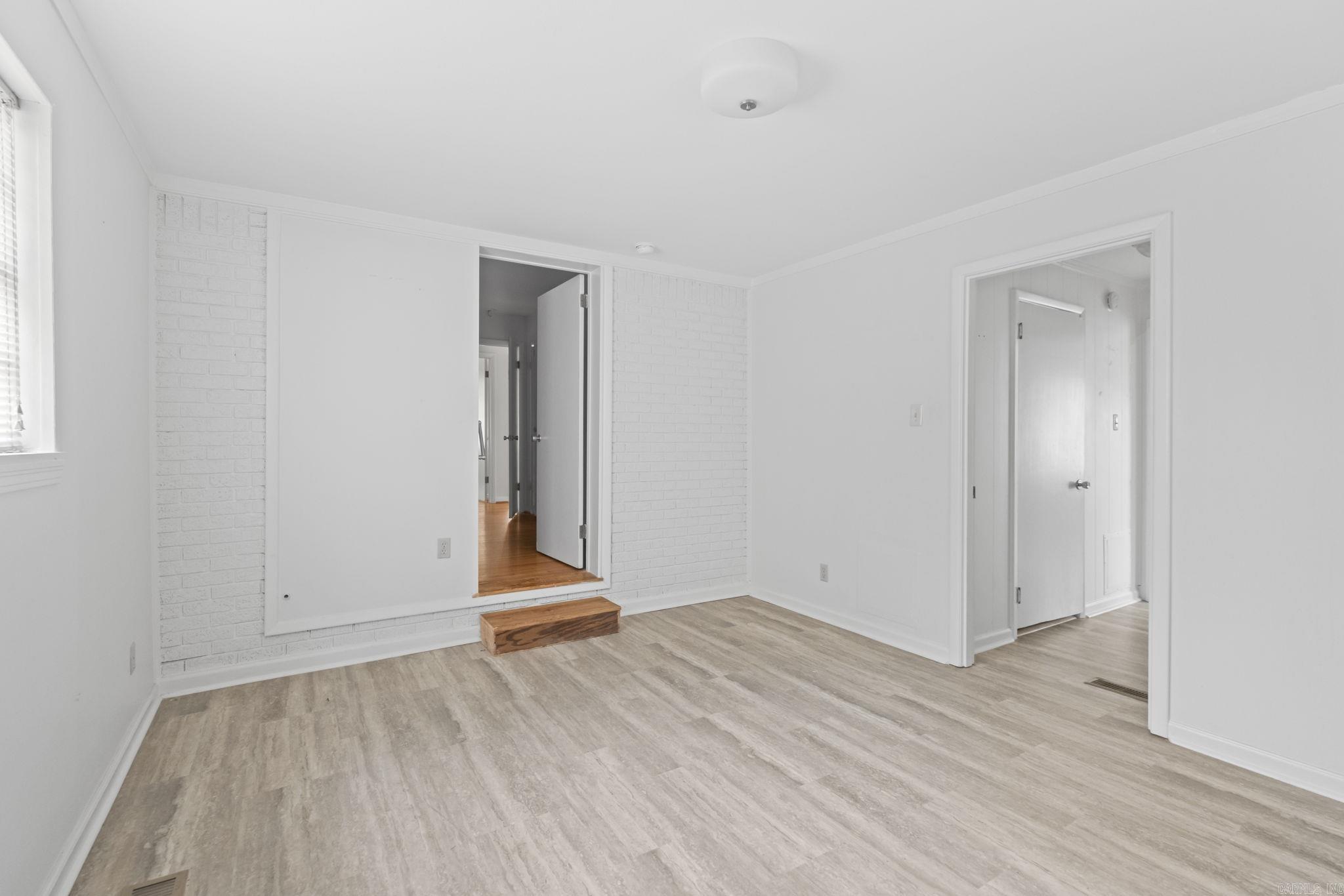 Farmeres 3rd - Residential