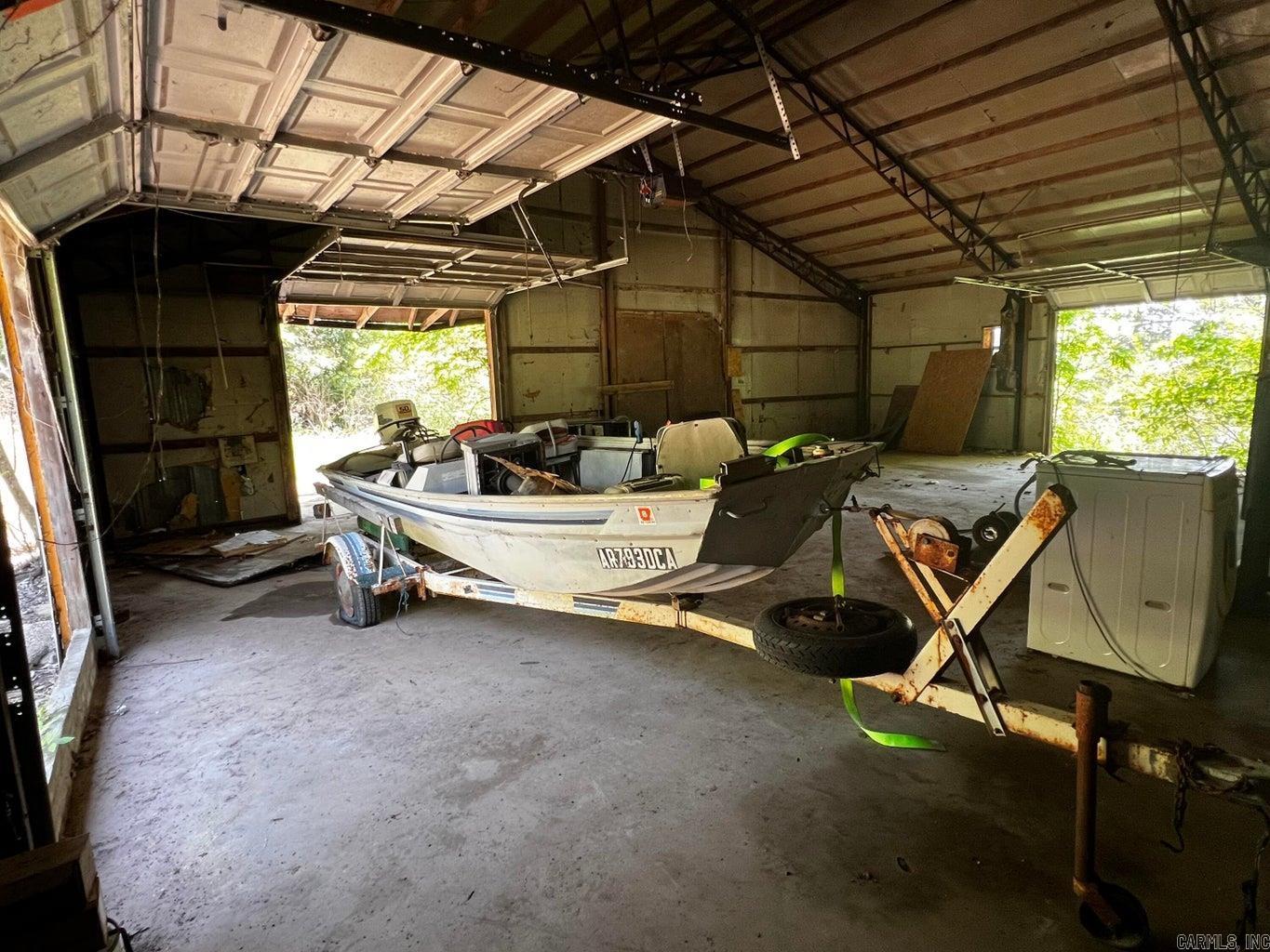 Metes & Bounds - Land