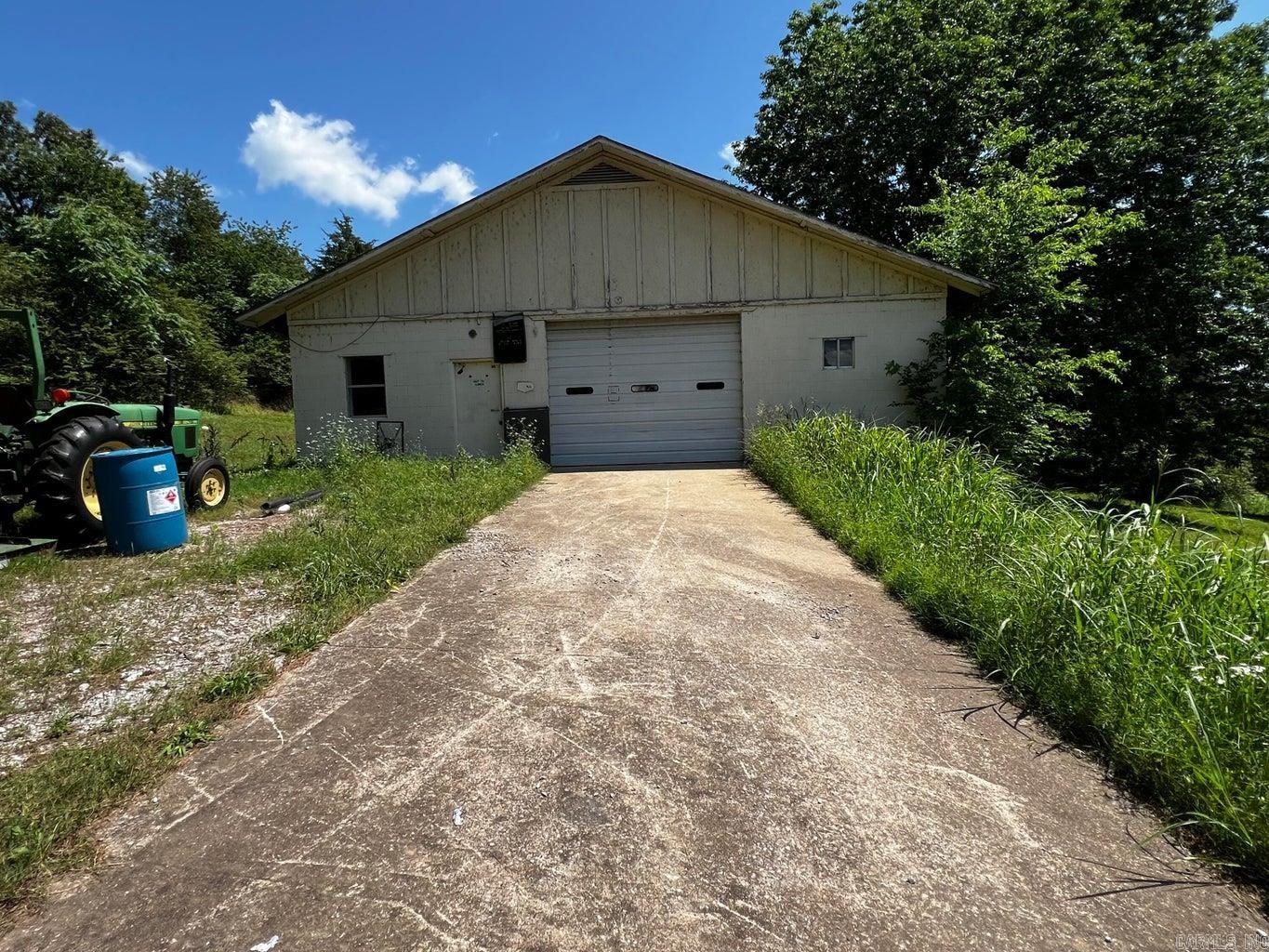 Metes & Bounds - Land