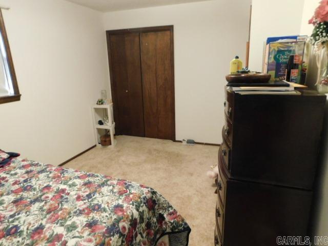 MEADOW LARK - Residential