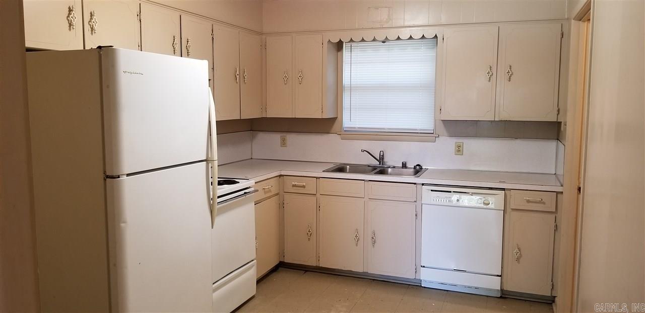 Oak View Annex #1 - Residential Lease